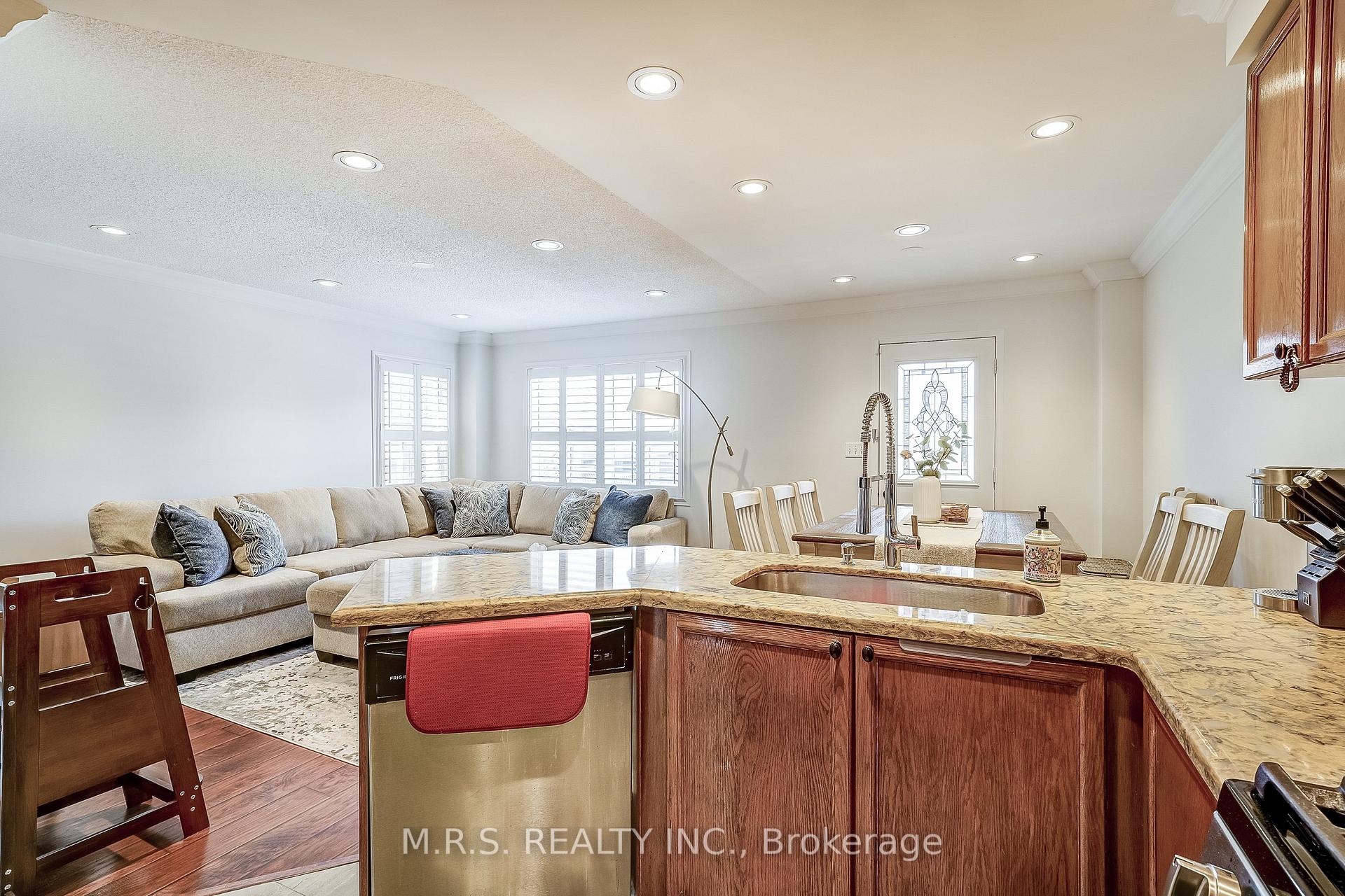 Photo 11 of 602 Napa Valley Avenue, Vaughan, Sonoma Heights — HOMEH