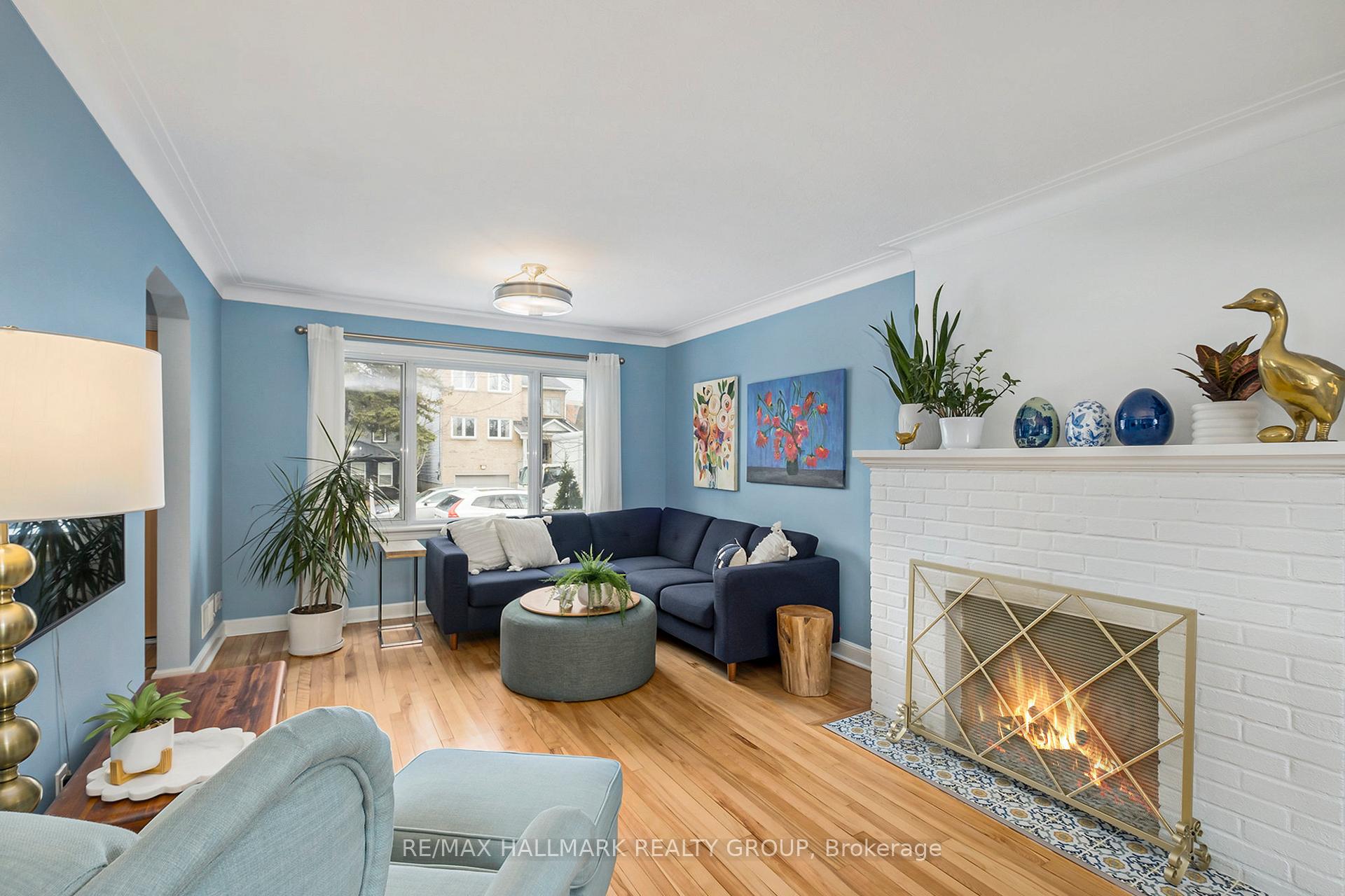 Photo 3 of 380 Whitby Avenue, Ottawa, Westboro West — HOMEH