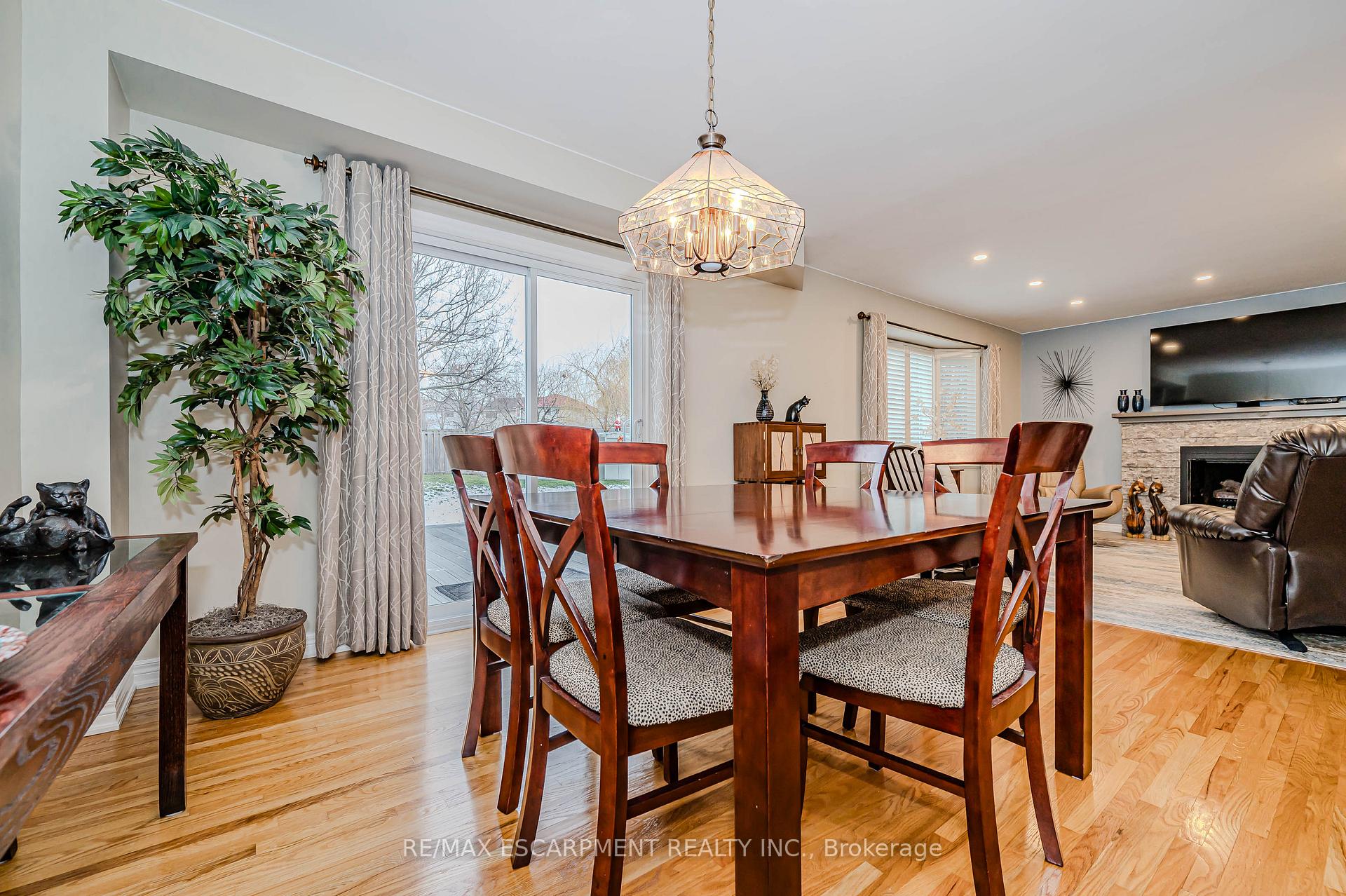 Photo 11 of 2187 Melissa Crescent, Burlington, Brant Hills — HOMEH