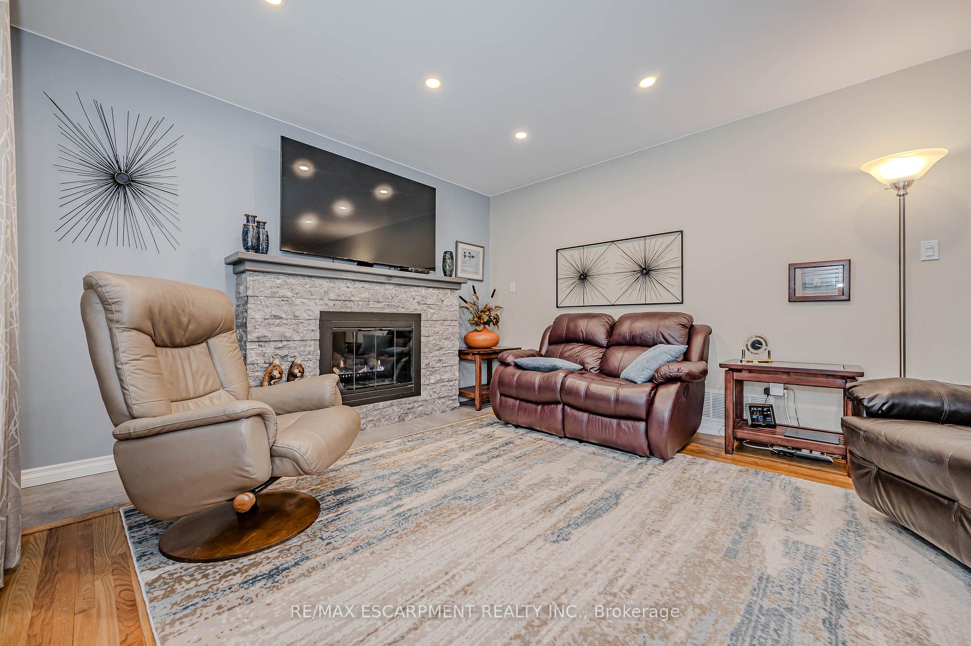 Photo 13 of 2187 Melissa Crescent, Burlington, Brant Hills — HOMEH