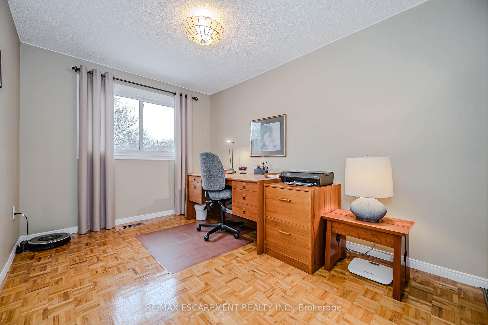 Photo 18 of 2187 Melissa Crescent, Burlington, Brant Hills — HOMEH
