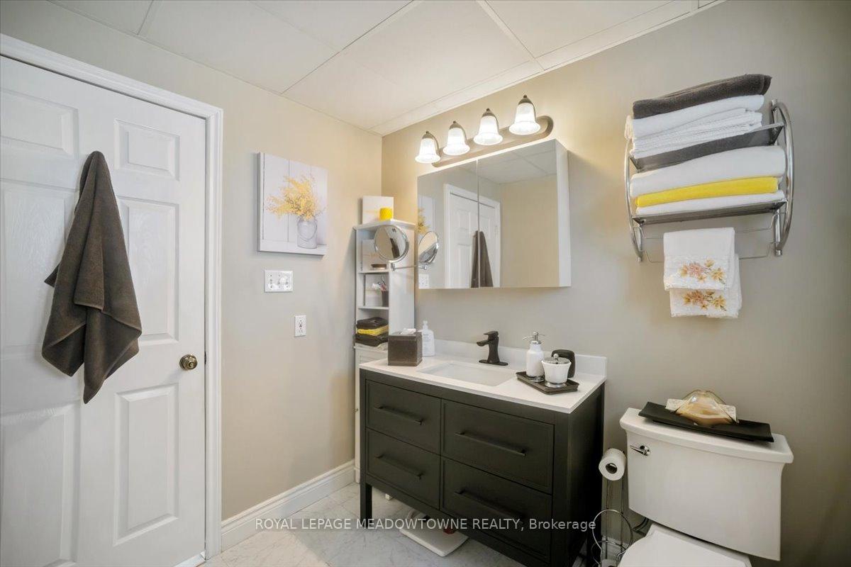Photo 38 of 59 Massena Drive, Hamilton, Barnstown — HOMEH