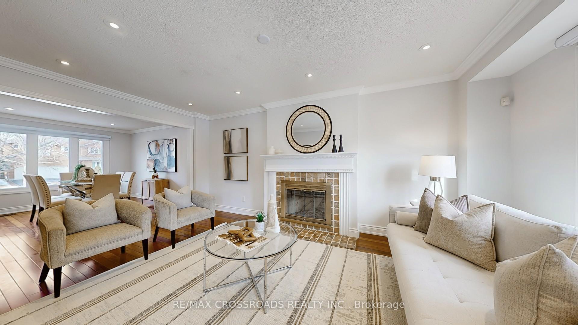 Photo 7 of 177 Findhorn Crescent, Vaughan, Maple — HOMEH