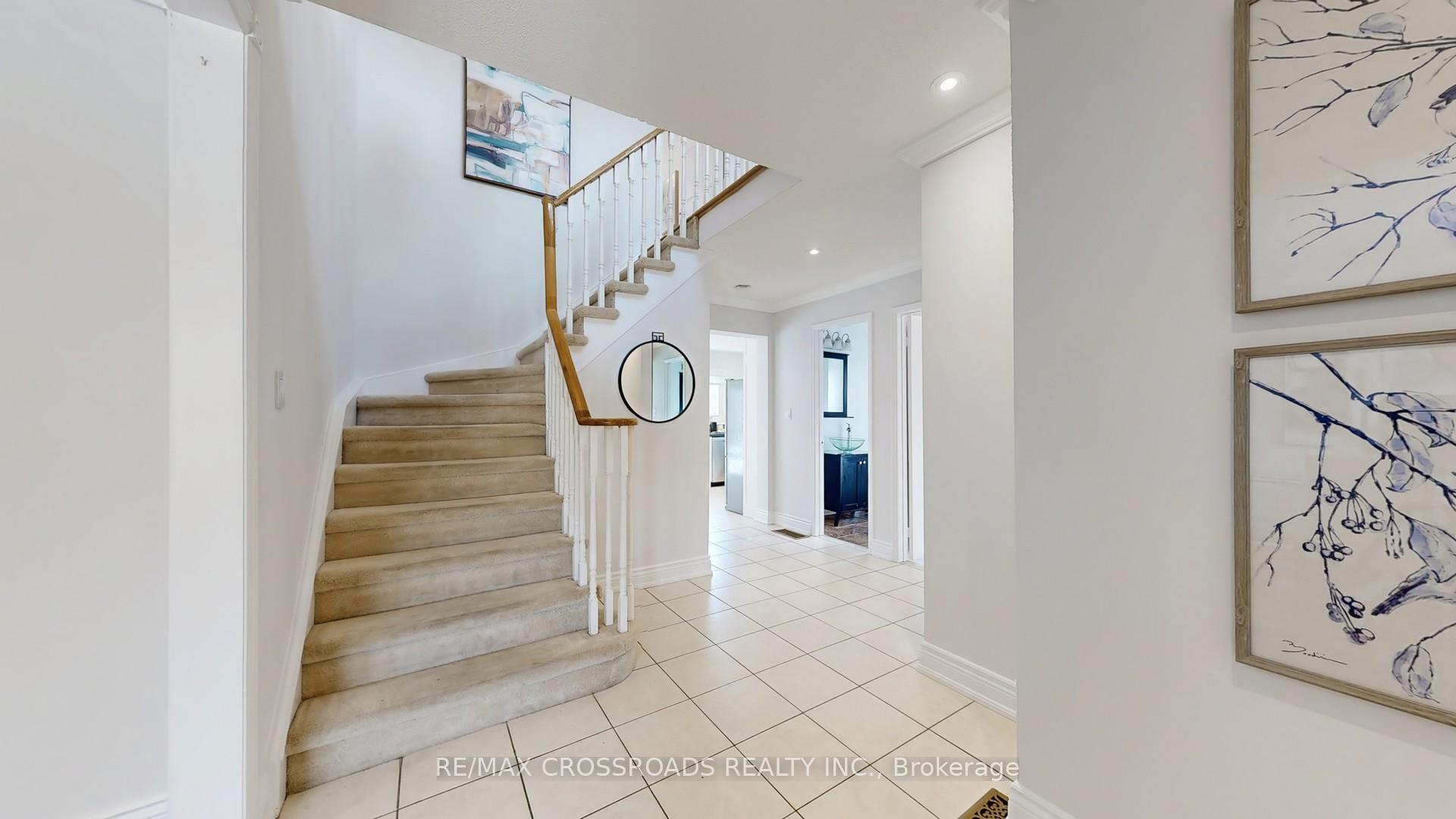 Photo 15 of 177 Findhorn Crescent, Vaughan, Maple — HOMEH