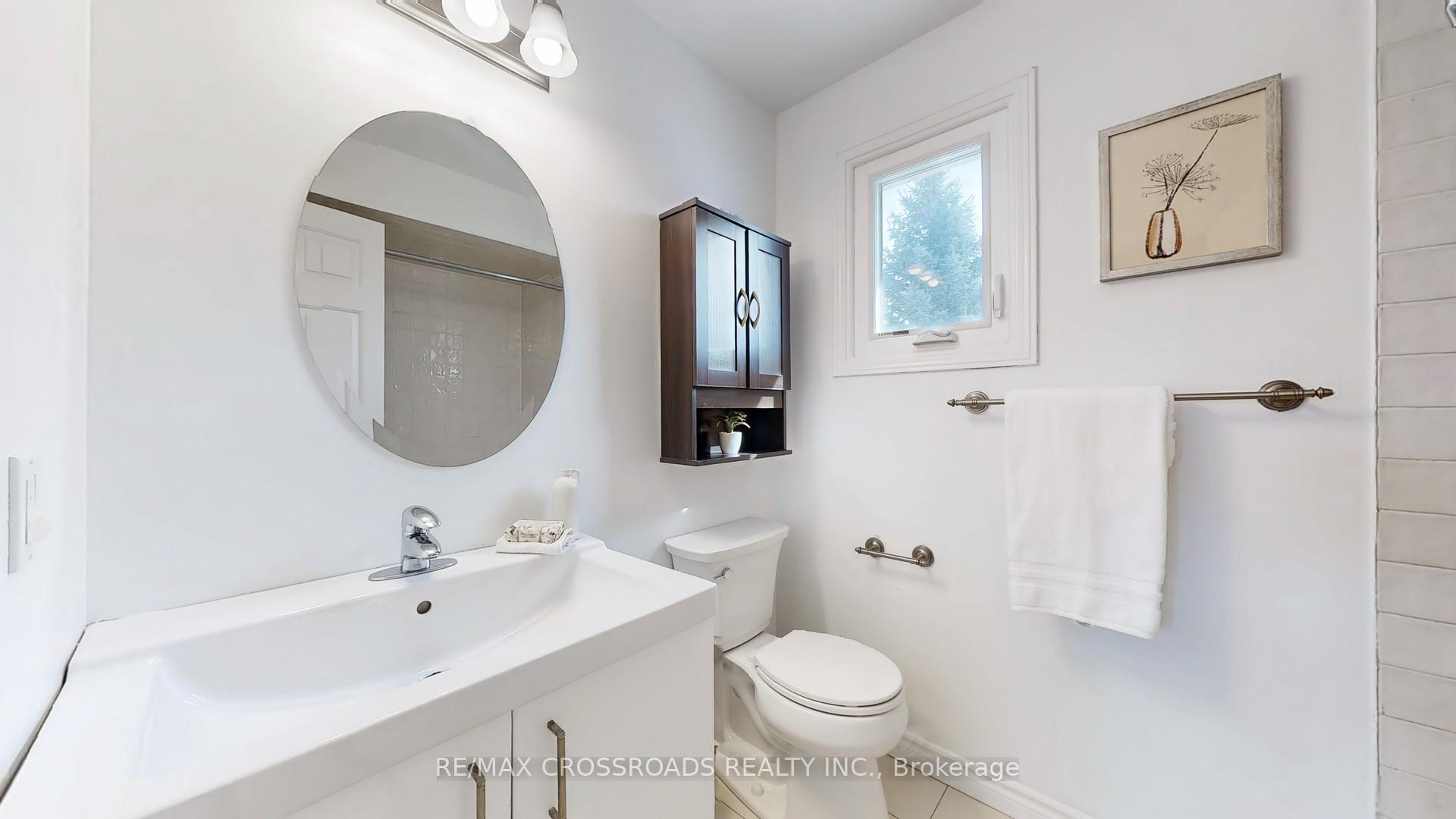 Photo 19 of 177 Findhorn Crescent, Vaughan, Maple — HOMEH