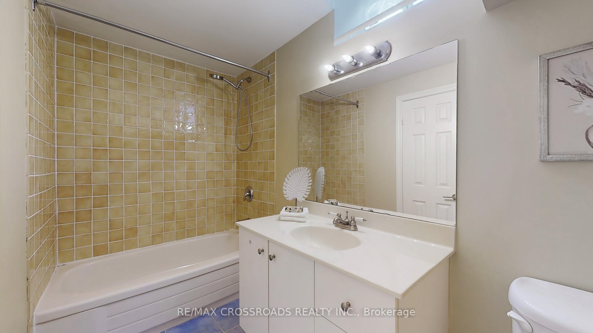 Photo 29 of 177 Findhorn Crescent, Vaughan, Maple — HOMEH