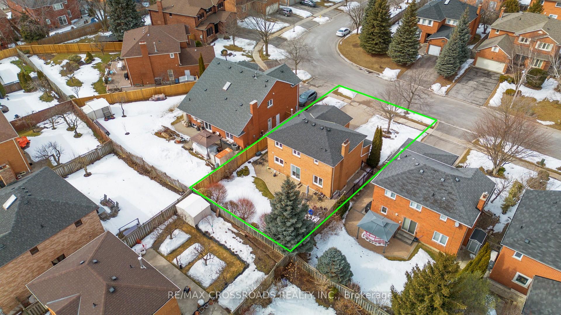 Photo 33 of 177 Findhorn Crescent, Vaughan, Maple — HOMEH