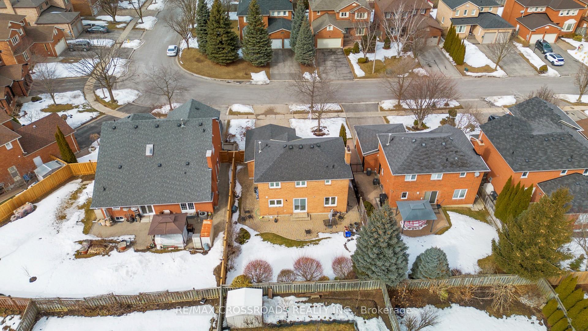 Photo 34 of 177 Findhorn Crescent, Vaughan, Maple — HOMEH