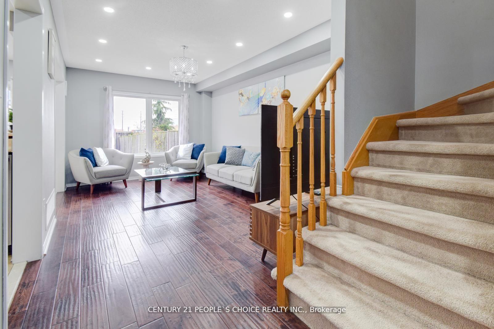 Photo 13 of 4872 Capri Crescent, Burlington, Alton — HOMEH