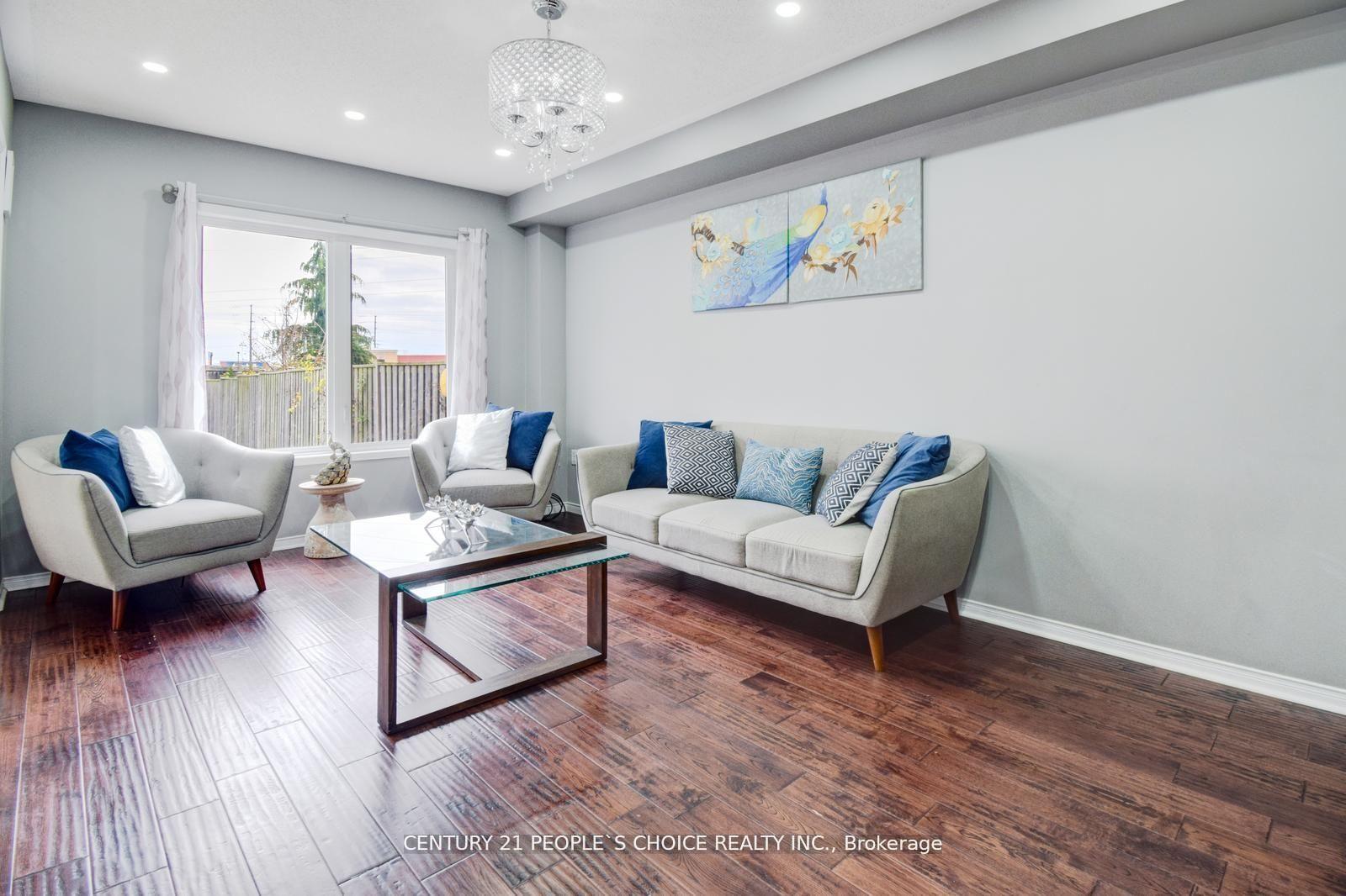 Photo 14 of 4872 Capri Crescent, Burlington, Alton — HOMEH
