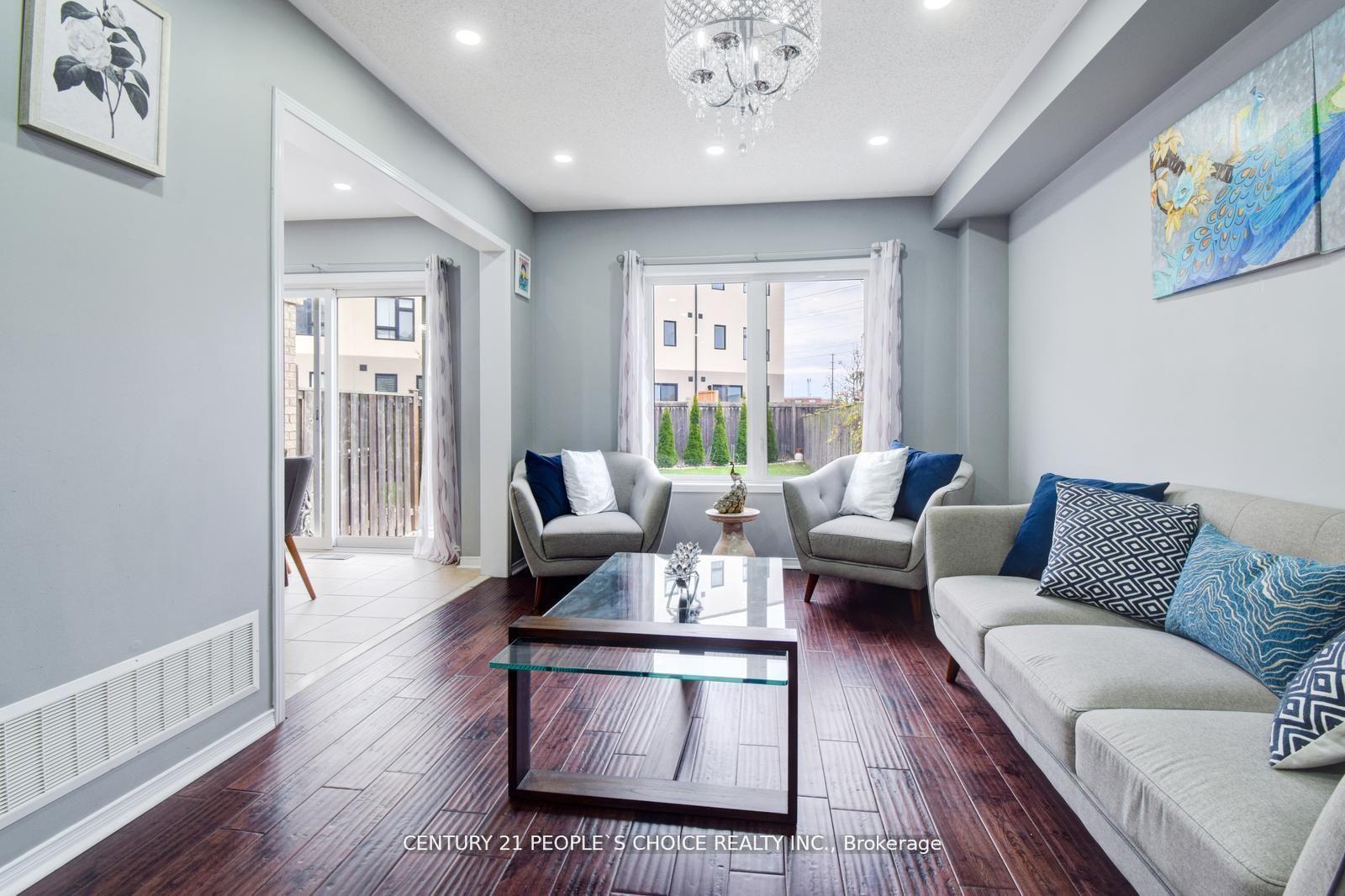 Photo 15 of 4872 Capri Crescent, Burlington, Alton — HOMEH