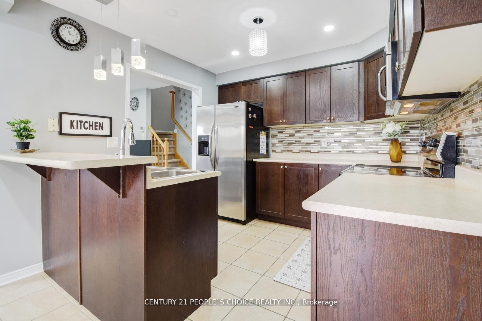Photo 21 of 4872 Capri Crescent, Burlington, Alton — HOMEH