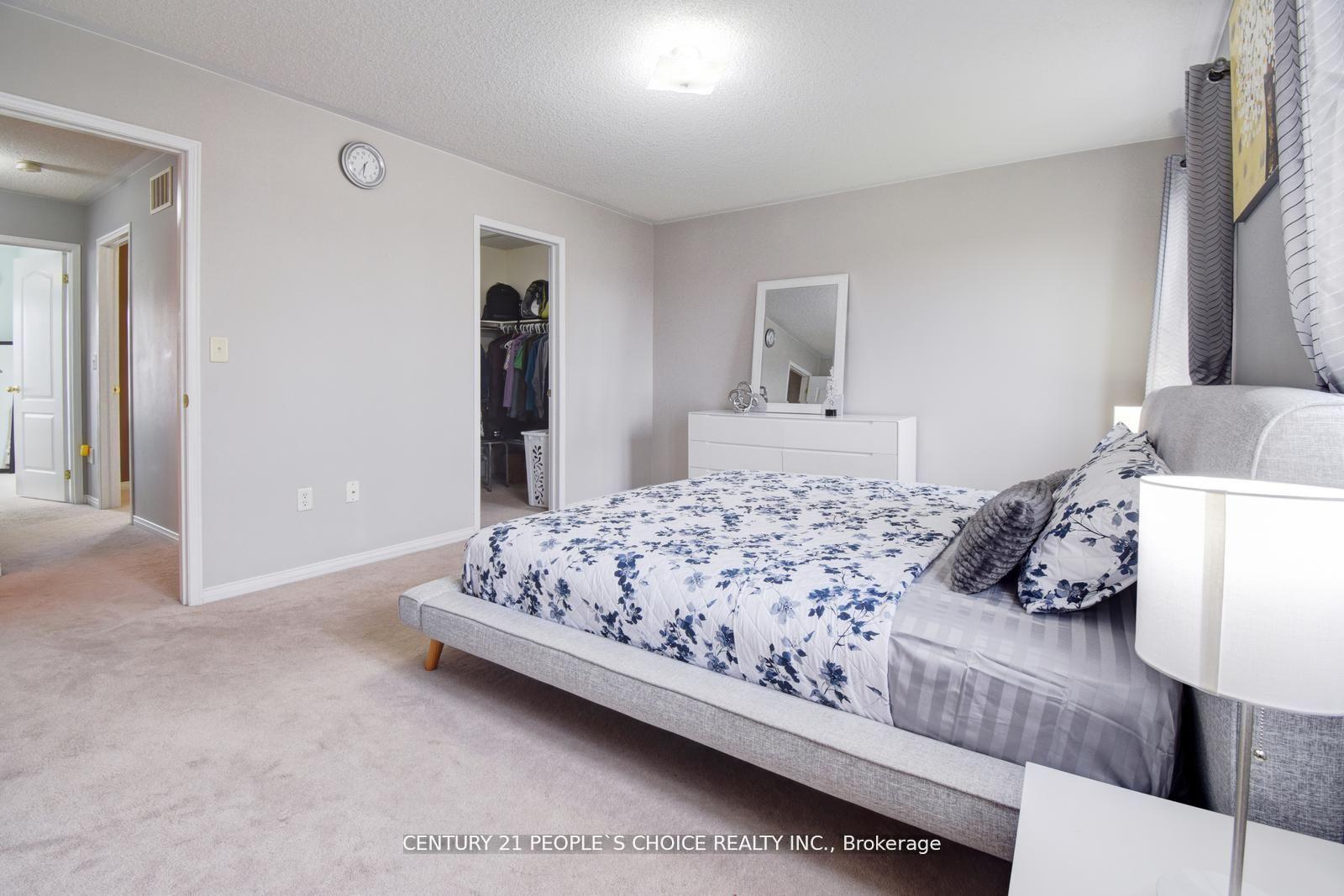 Photo 33 of 4872 Capri Crescent, Burlington, Alton — HOMEH