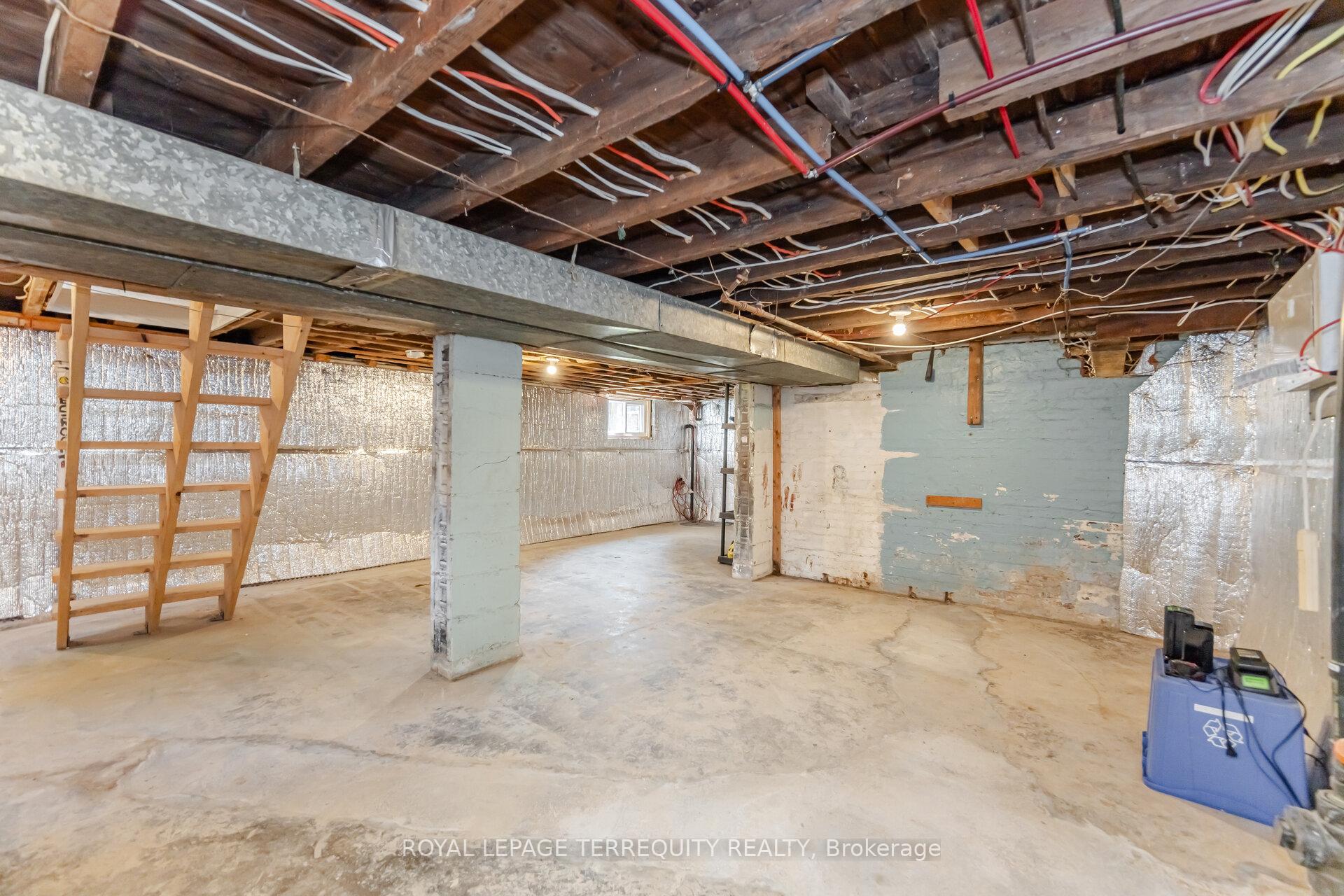 Photo 29 of 61 Mcanulty Boulevard, Hamilton, Industrial Sector — HOMEH
