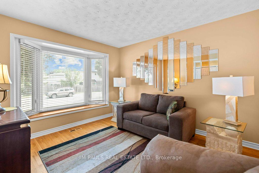 Photo 5 of 64 Abbot Drive, Hamilton, Burkholme — HOMEH