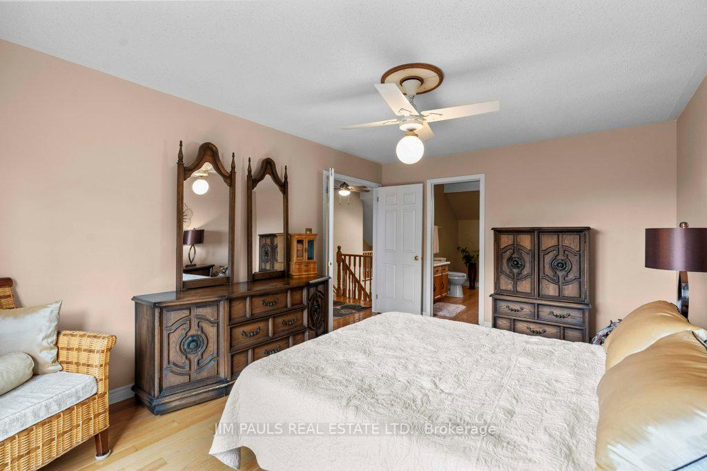 Photo 24 of 64 Abbot Drive, Hamilton, Burkholme — HOMEH