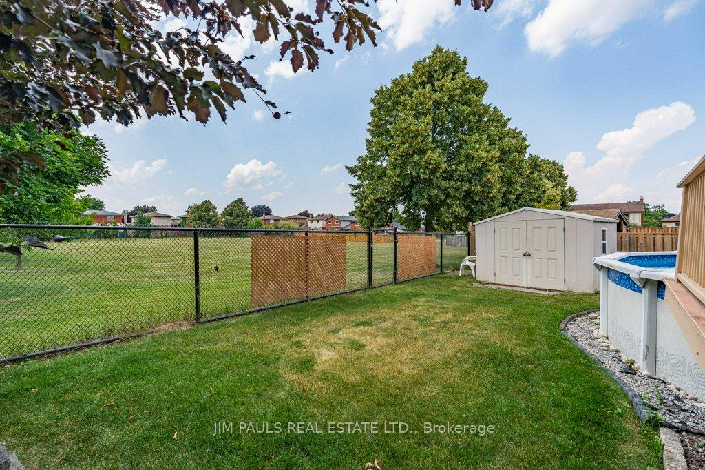 Photo 42 of 64 Abbot Drive, Hamilton, Burkholme — HOMEH