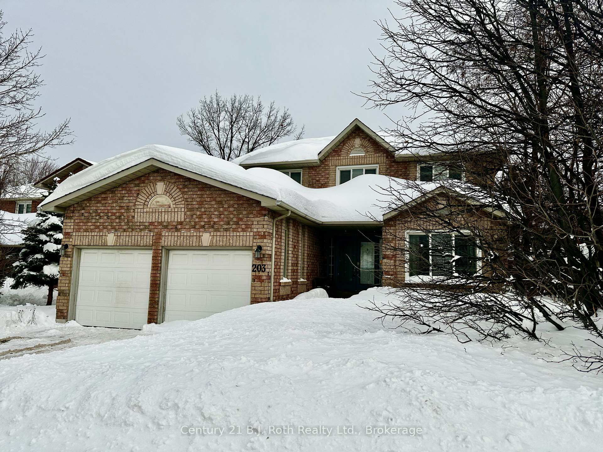 Front of 203 Ferndale Drive S