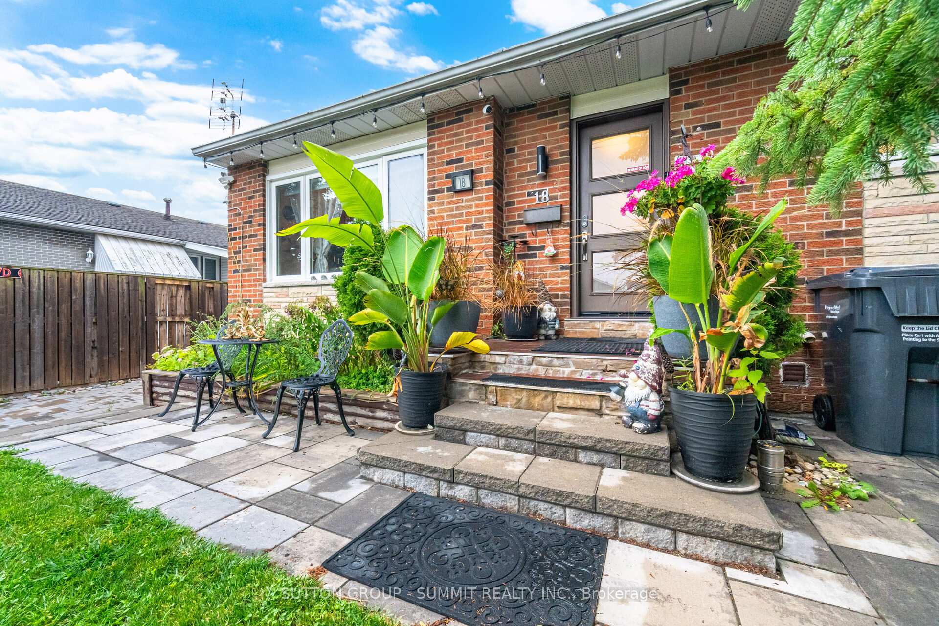 Photo 3 of 18 Golding Avenue, Brampton, Brampton East — HOMEH