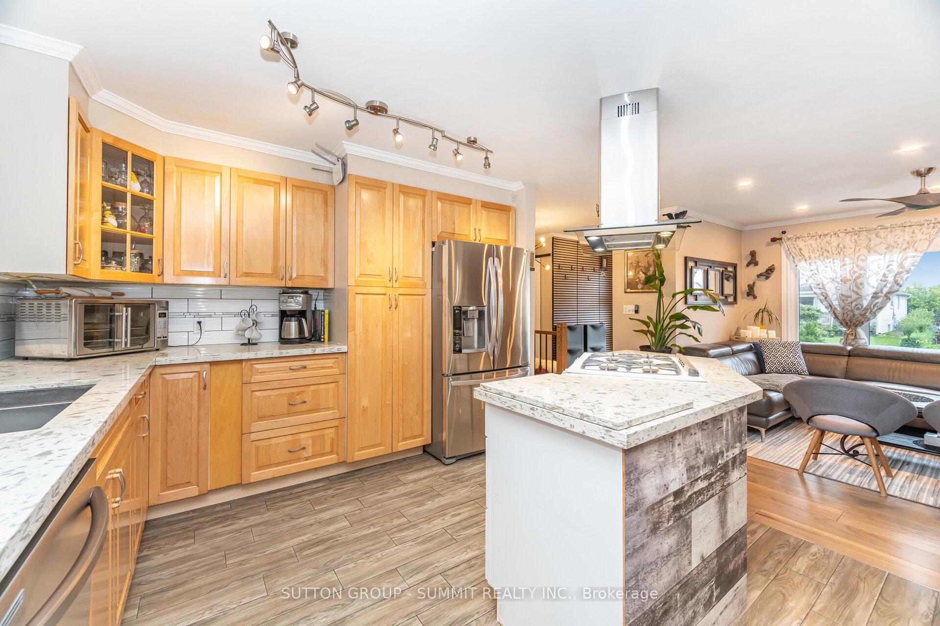 Photo 10 of 18 Golding Avenue, Brampton, Brampton East — HOMEH