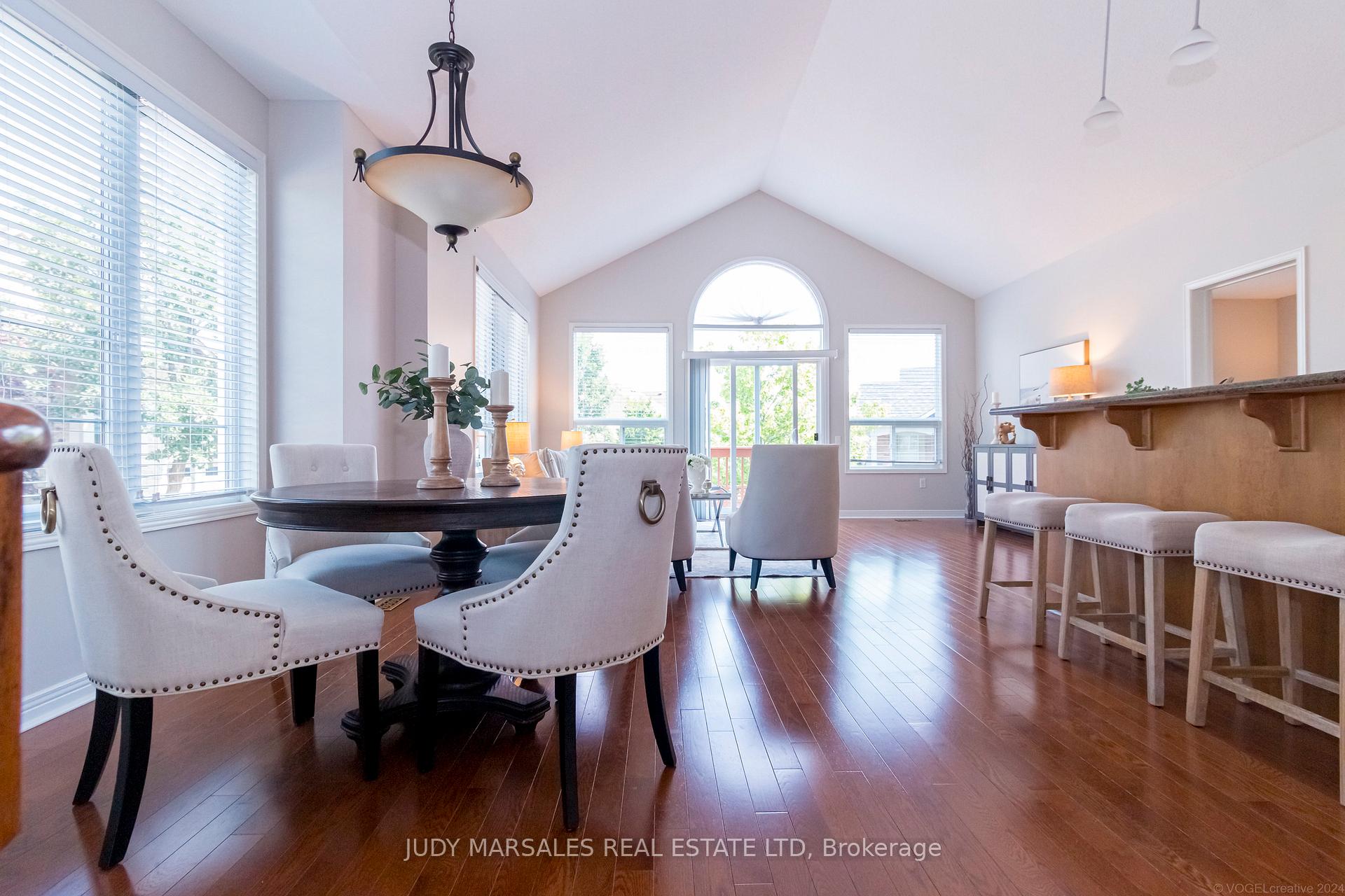 Photo 10 of Unit 34, 4400 Millcroft Park Drive, Burlington, Rose — HOMEH