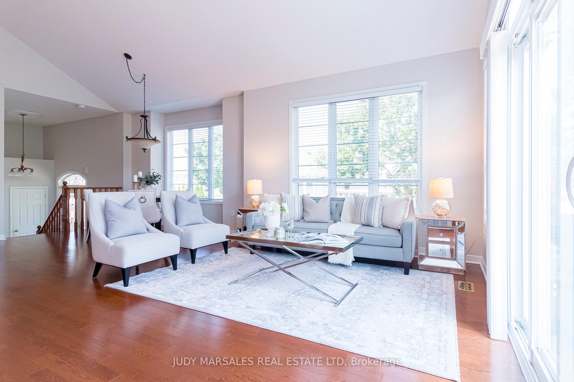Photo 14 of Unit 34, 4400 Millcroft Park Drive, Burlington, Rose — HOMEH