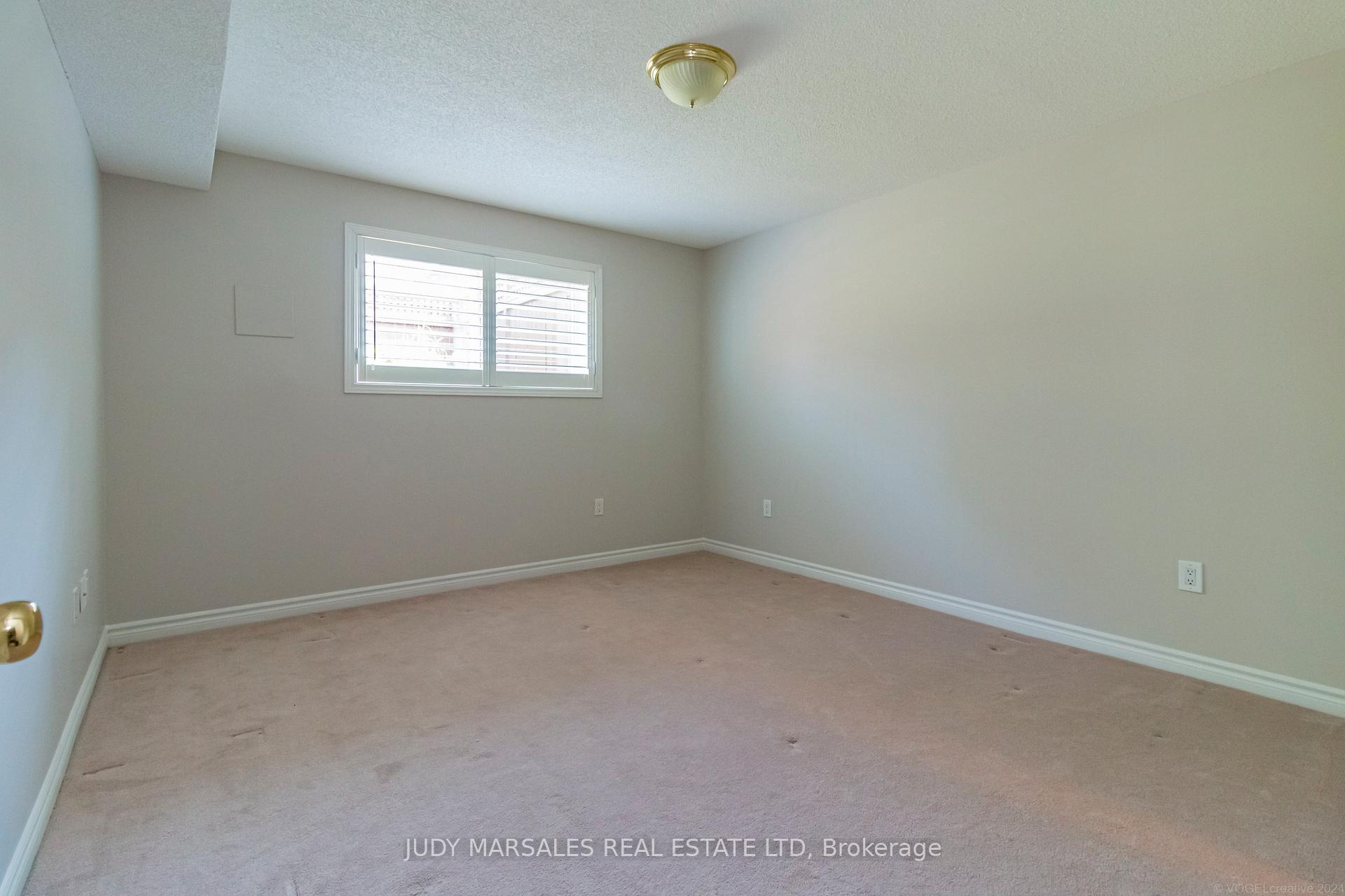 Photo 25 of Unit 34, 4400 Millcroft Park Drive, Burlington, Rose — HOMEH