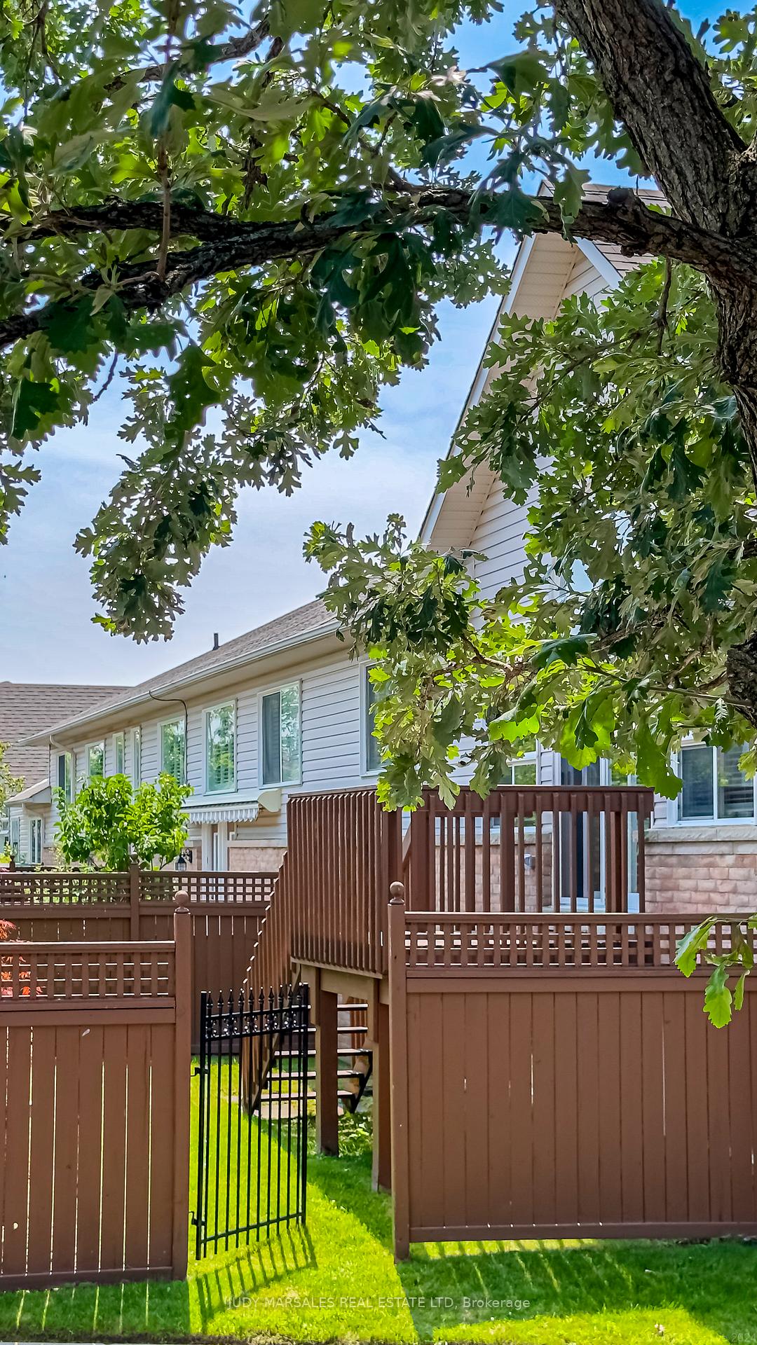 Photo 33 of Unit 34, 4400 Millcroft Park Drive, Burlington, Rose — HOMEH