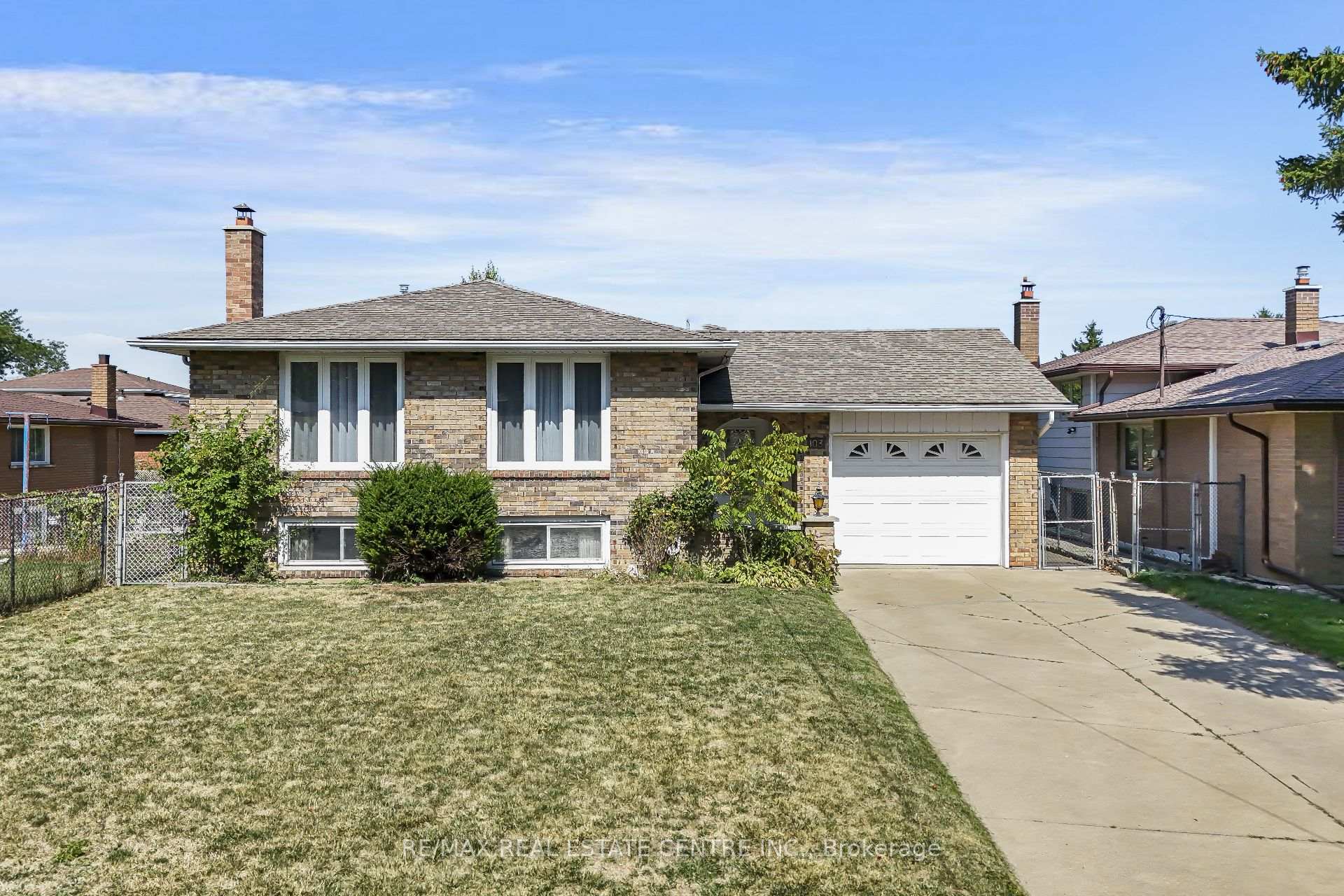 Photo 1 of 103 Forest Hill Crescent, Hamilton, Red Hill — HOMEH