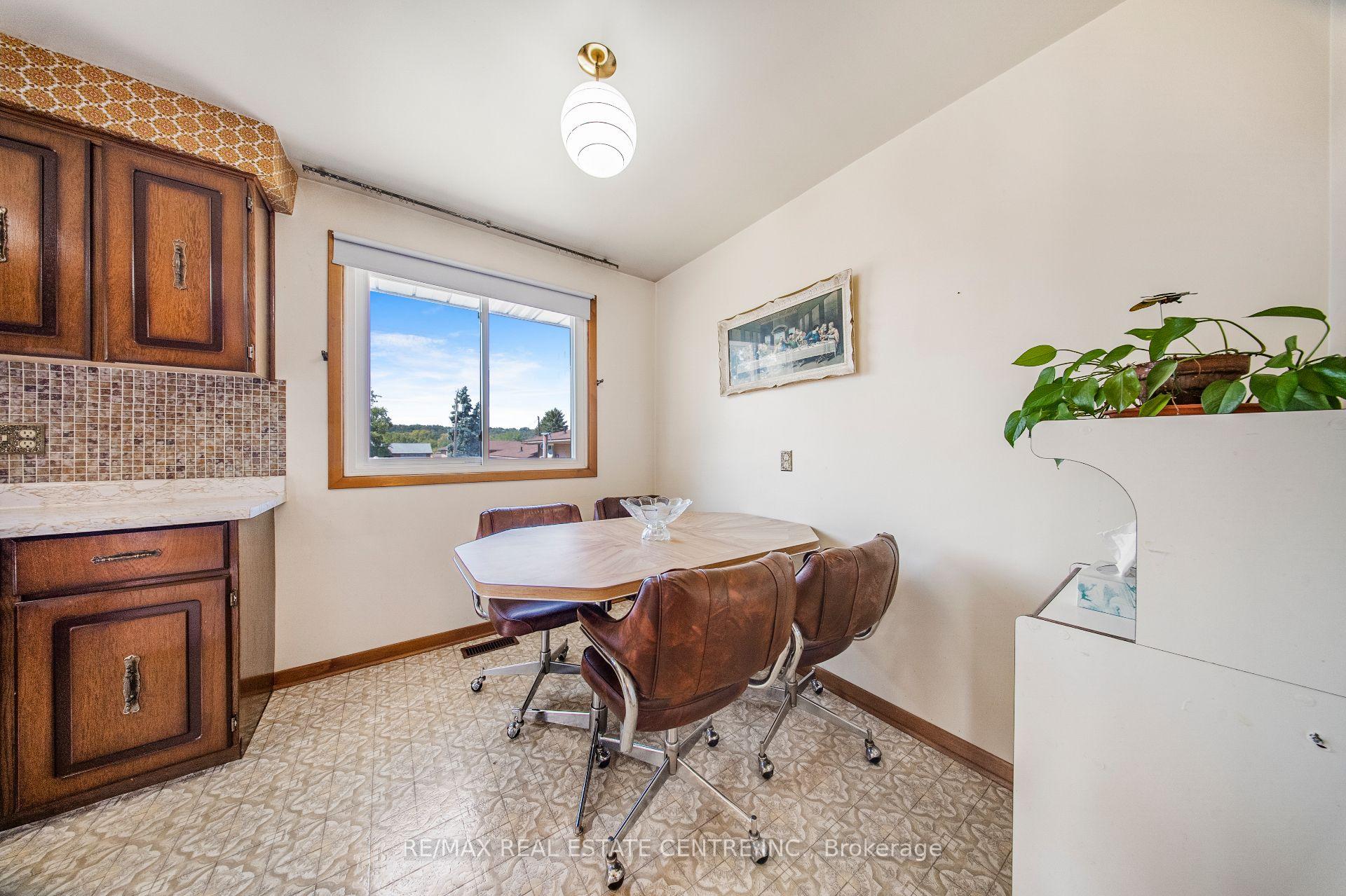 Photo 12 of 103 Forest Hill Crescent, Hamilton, Red Hill — HOMEH
