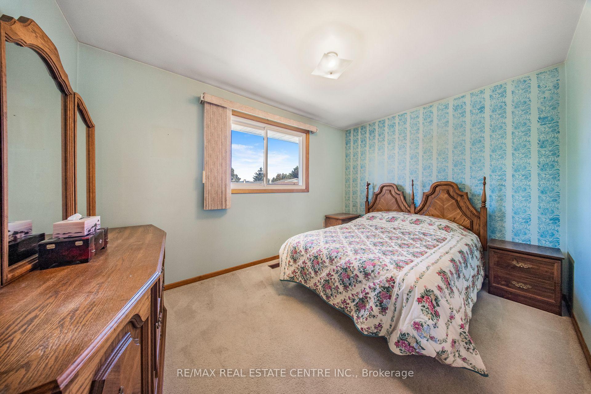 Photo 13 of 103 Forest Hill Crescent, Hamilton, Red Hill — HOMEH