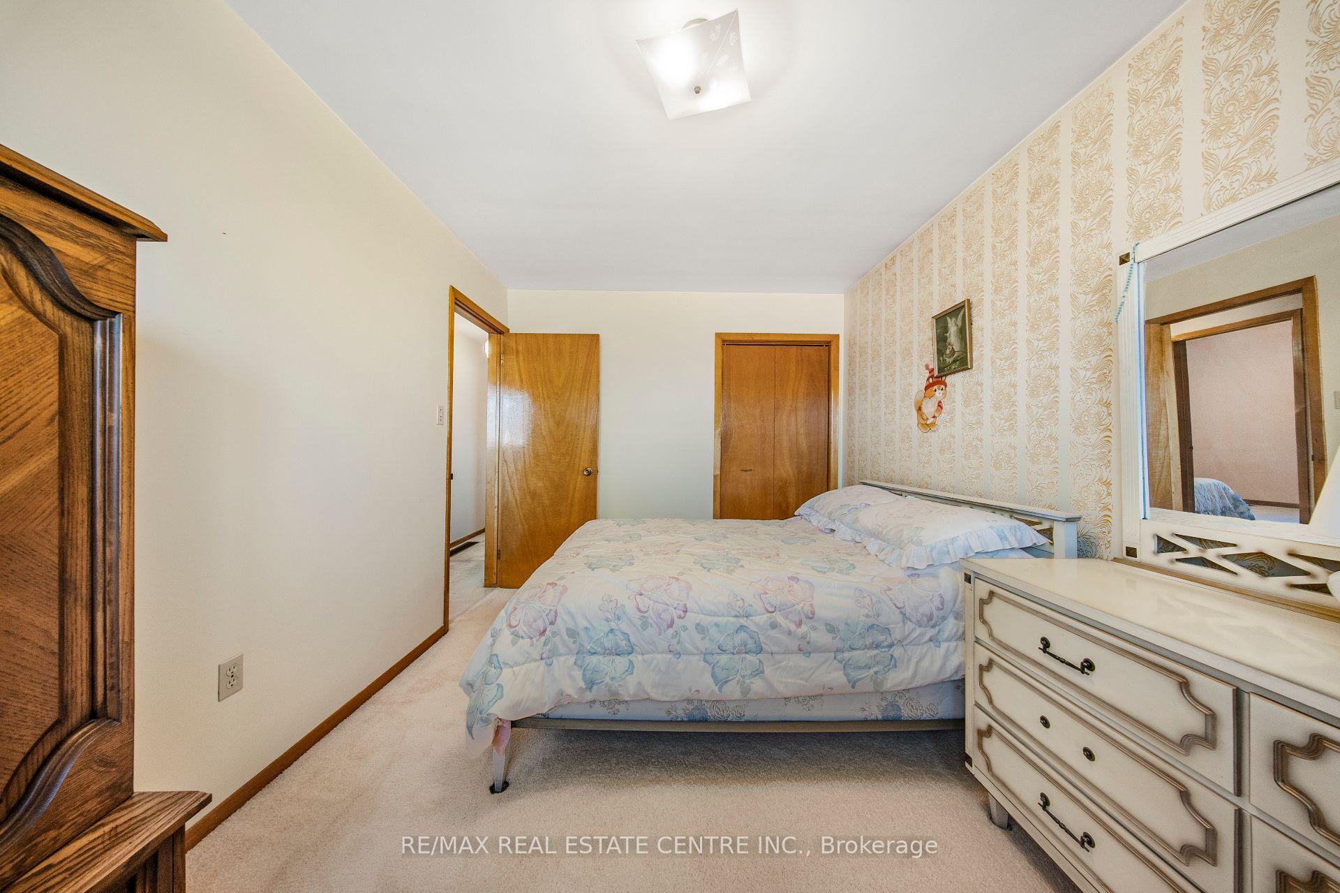 Photo 16 of 103 Forest Hill Crescent, Hamilton, Red Hill — HOMEH