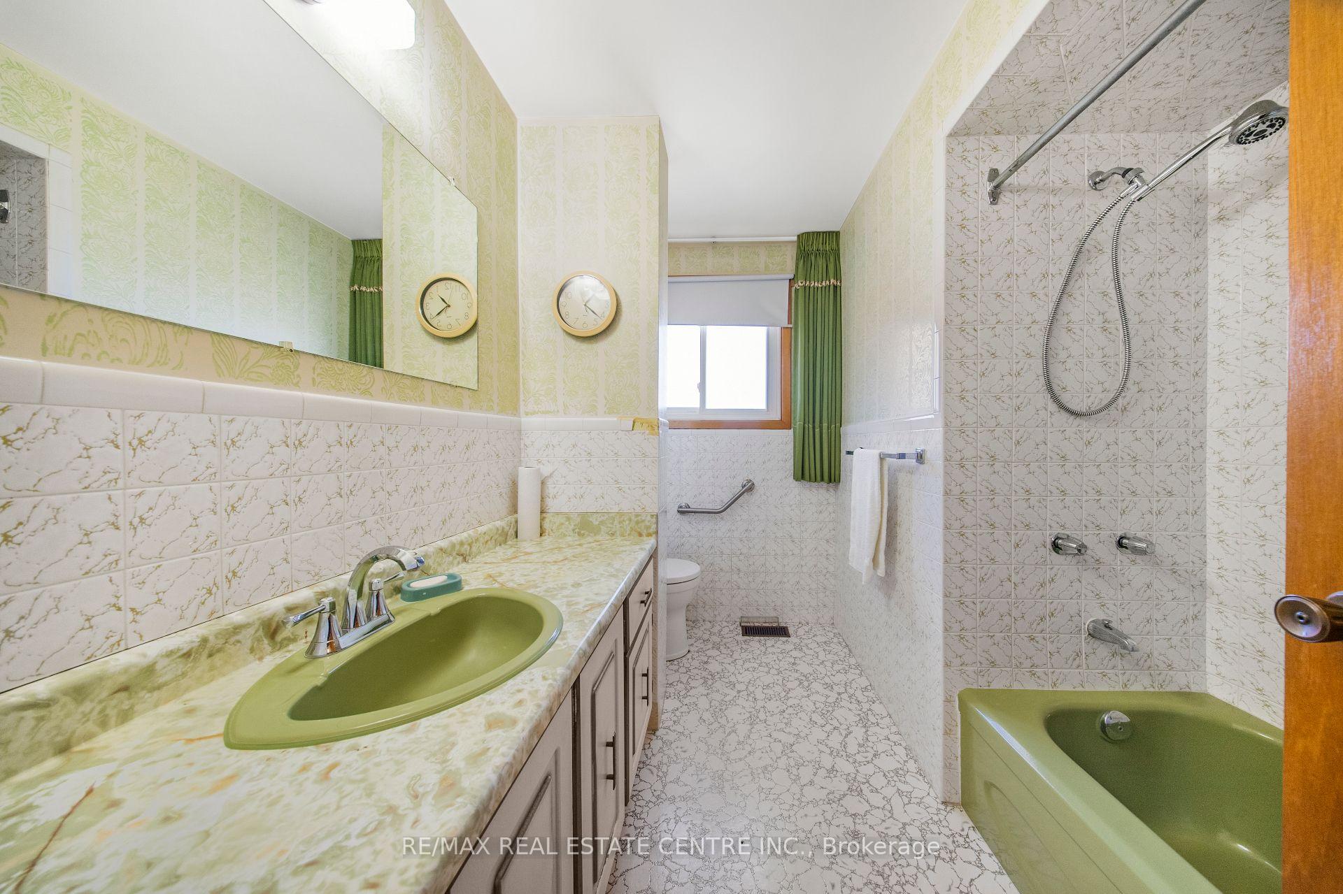 Photo 20 of 103 Forest Hill Crescent, Hamilton, Red Hill — HOMEH