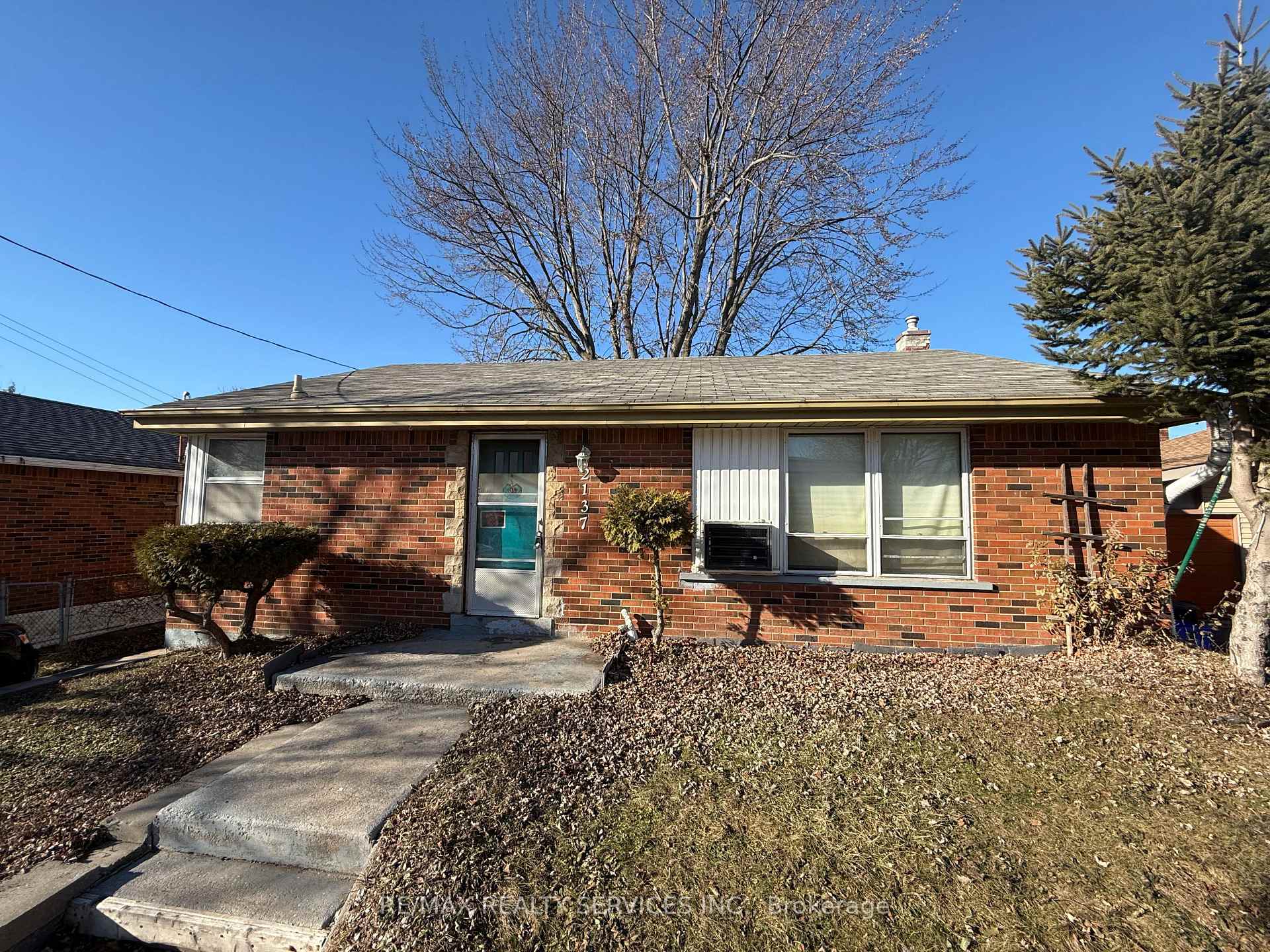 Front of 2137 Mount Forest Drive