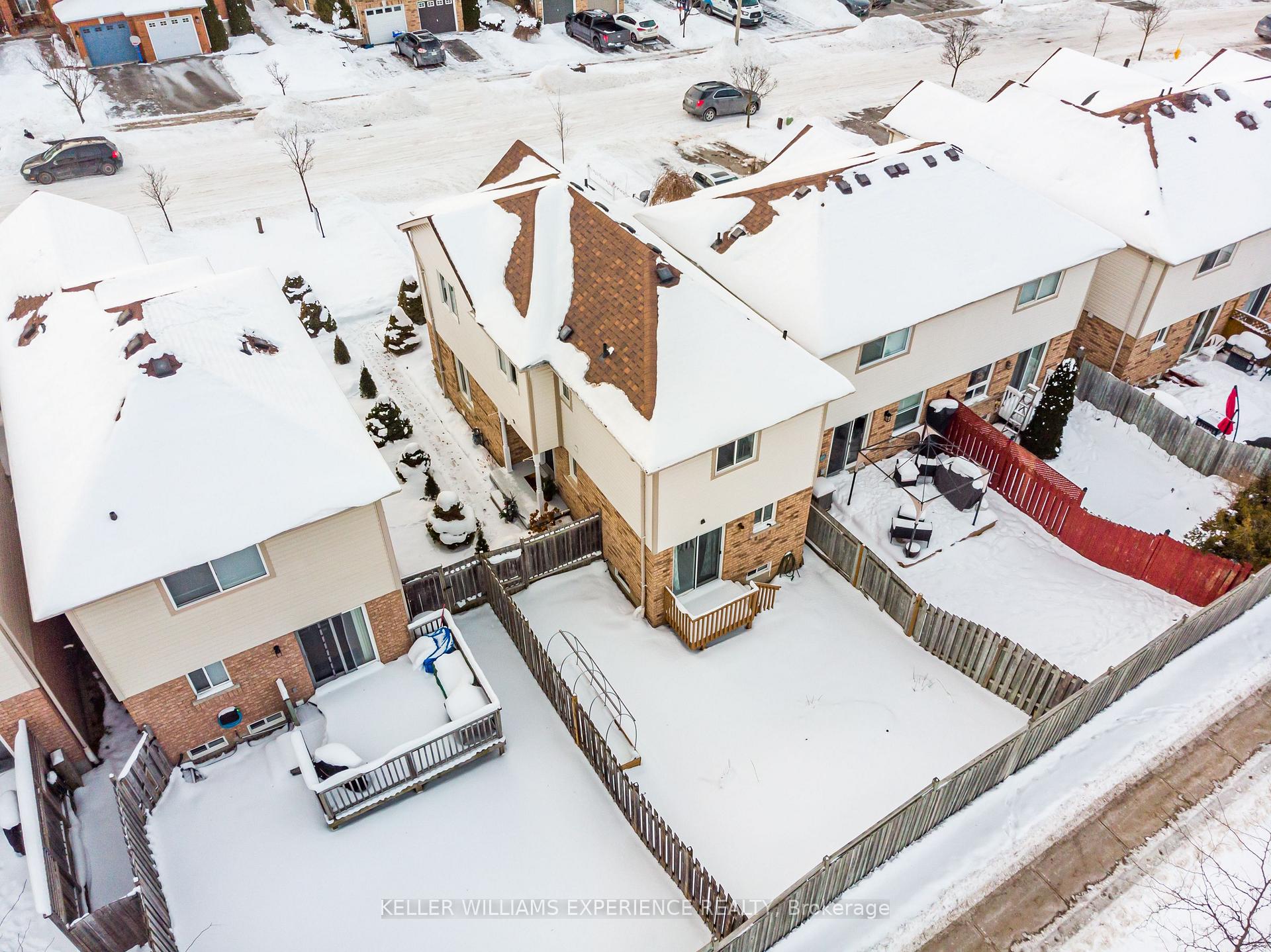 Photo 3 of 59 Hawthorne Crescent, Barrie, Ardagh — HOMEH