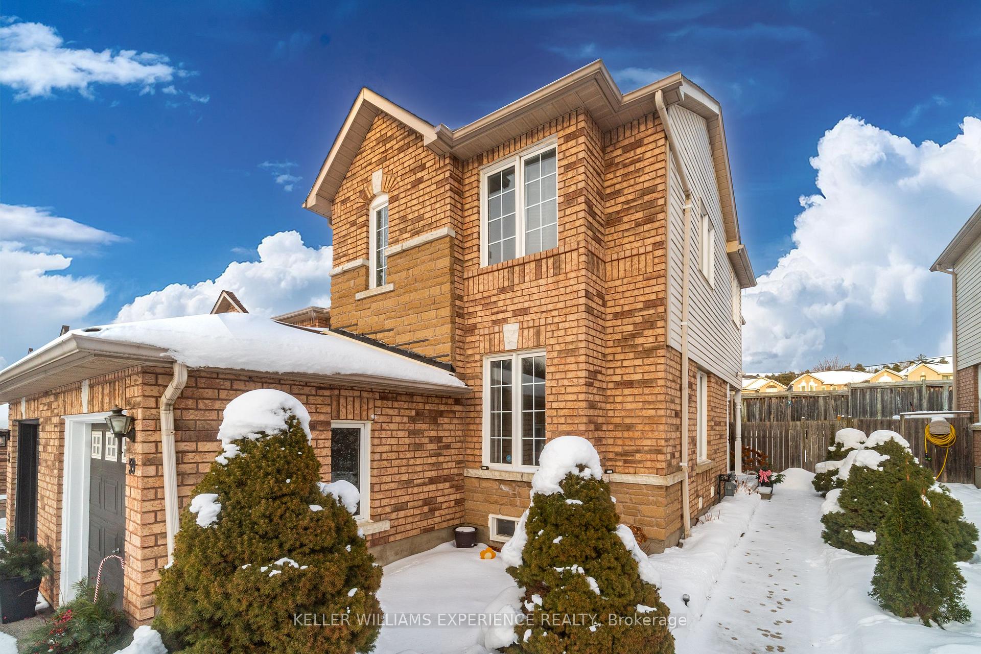 Photo 4 of 59 Hawthorne Crescent, Barrie, Ardagh — HOMEH