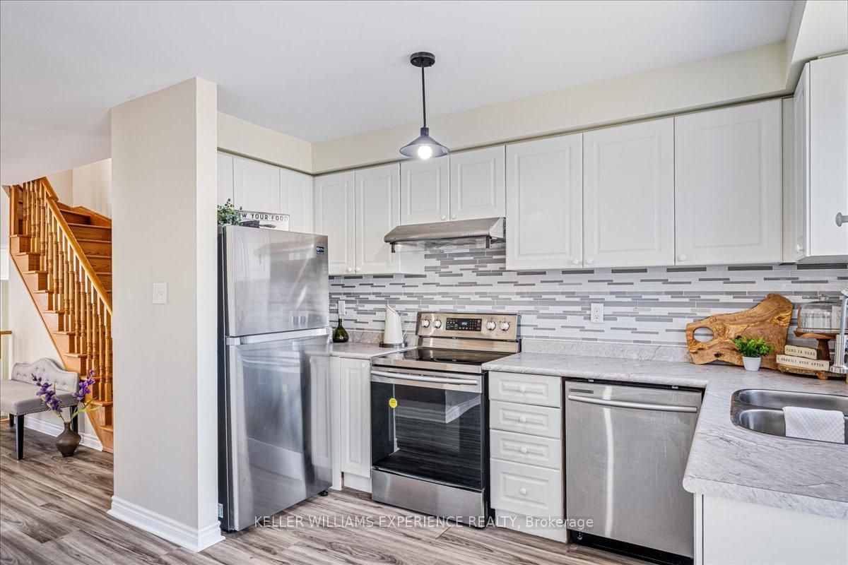 Photo 13 of 59 Hawthorne Crescent, Barrie, Ardagh — HOMEH
