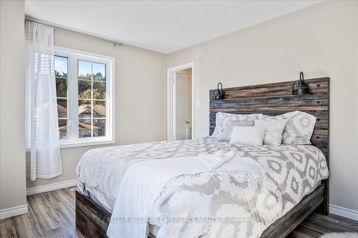 Photo 28 of 59 Hawthorne Crescent, Barrie, Ardagh — HOMEH