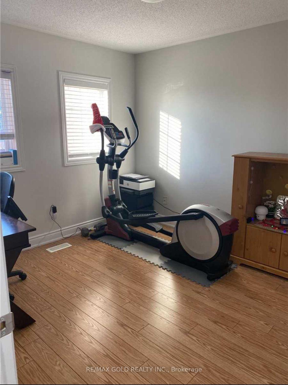 Photo 14 of Unit Upper, 110 Monaco Court, Brampton, Fletcher's Meadow — HOMEH