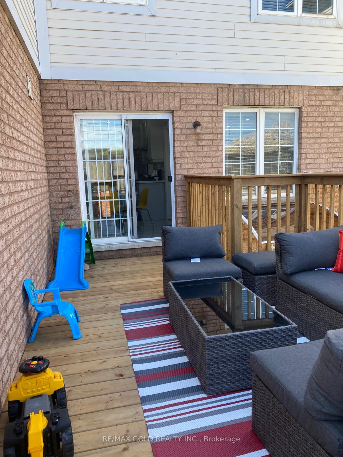 Photo 18 of Unit Upper, 110 Monaco Court, Brampton, Fletcher's Meadow — HOMEH