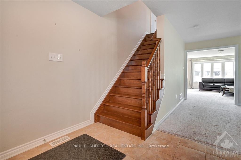 Photo 4 of 324 River Landing Avenue, Ottawa, Barrhaven - Half Moon Bay — HOMEH