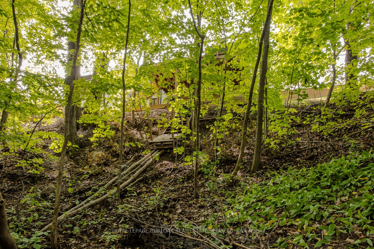 Photo 11 of 1891 Heather Hills Drive, Burlington, Tyandaga — HOMEH