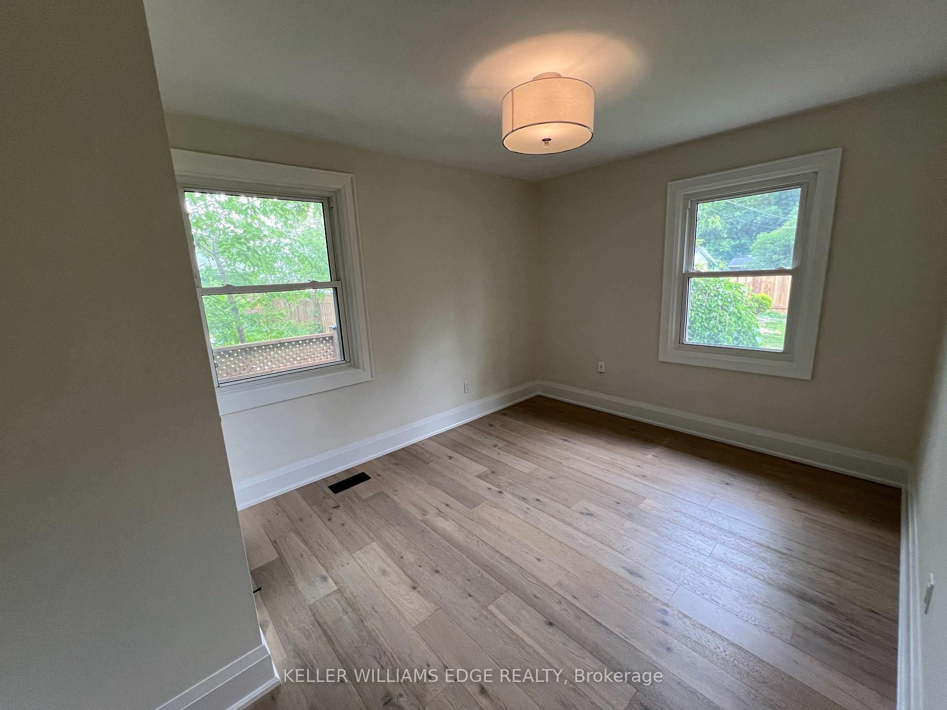 Photo 16 of 142 South Bend Road E, Hamilton, Balfour — HOMEH