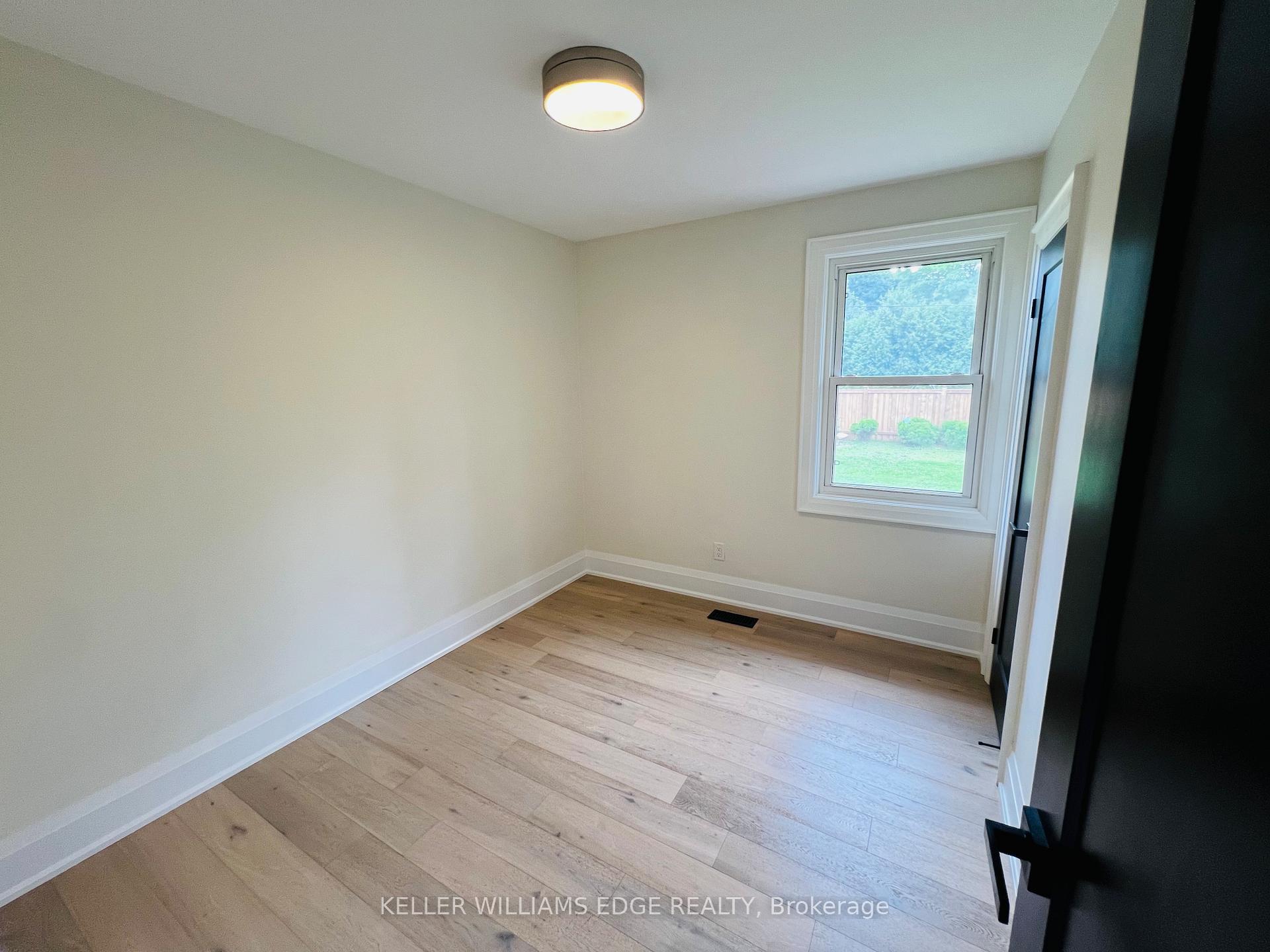 Photo 18 of 142 South Bend Road E, Hamilton, Balfour — HOMEH
