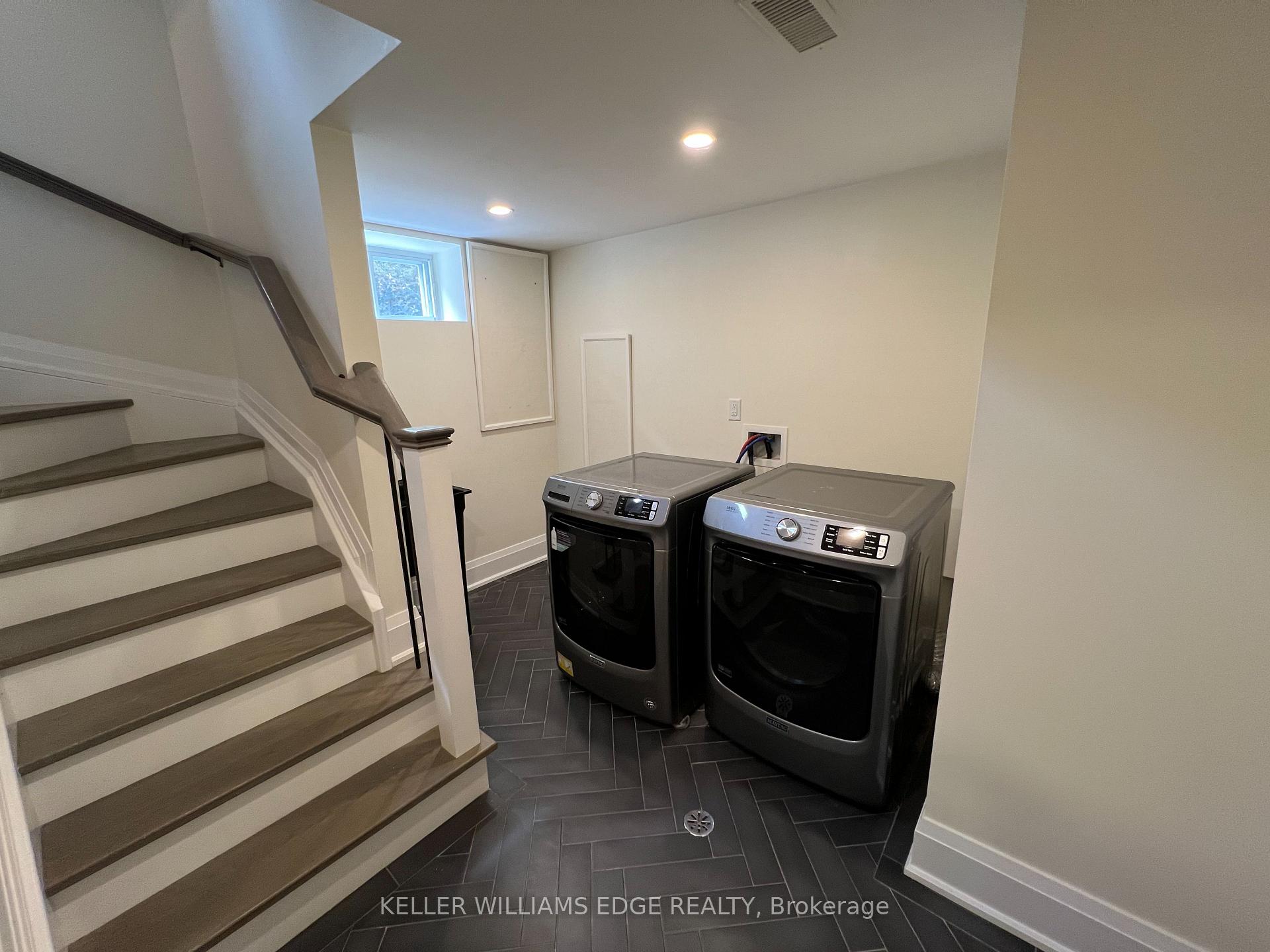Photo 27 of 142 South Bend Road E, Hamilton, Balfour — HOMEH