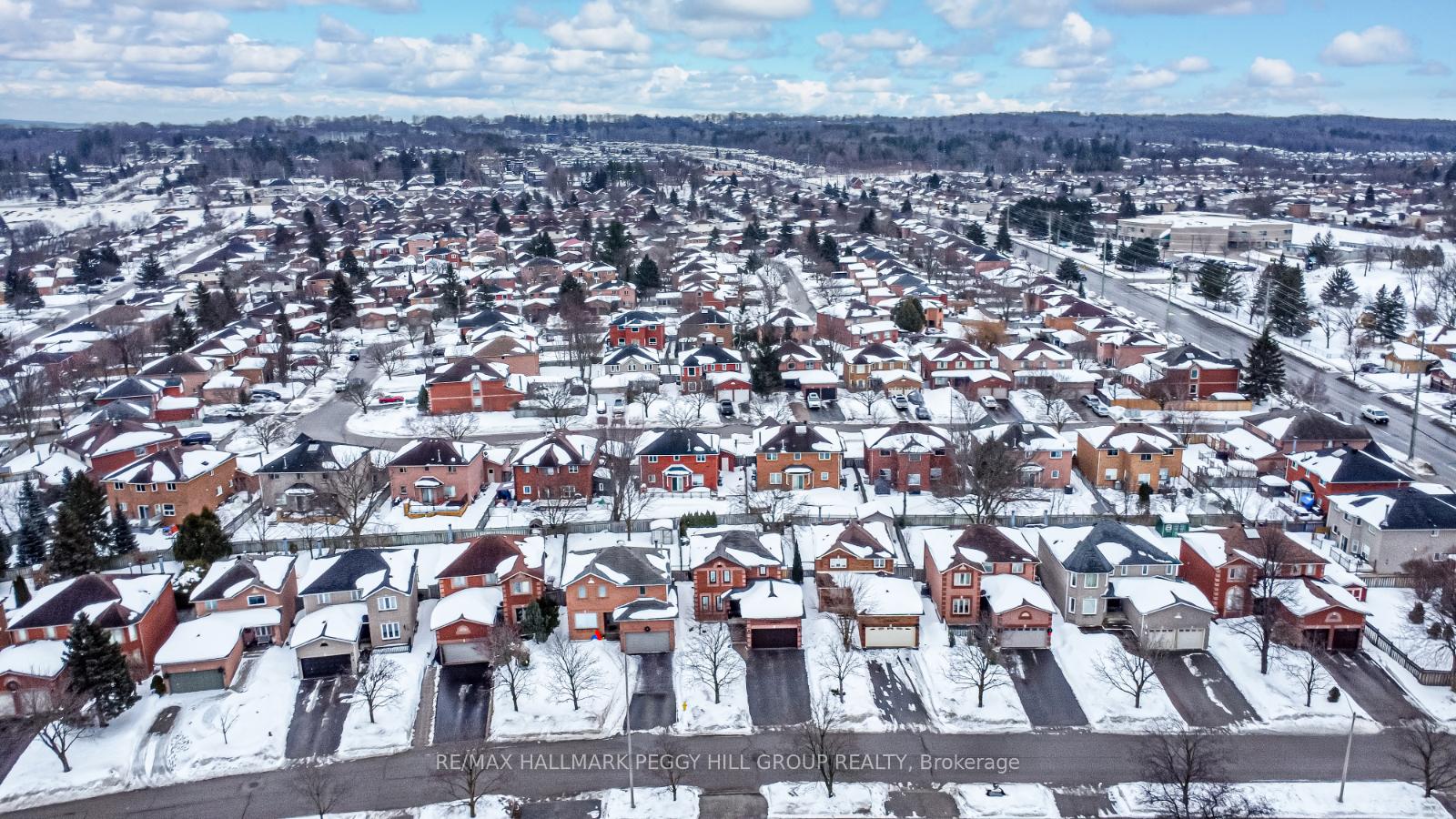 Photo 21 of 13 Bishop Drive, Barrie, Ardagh — HOMEH