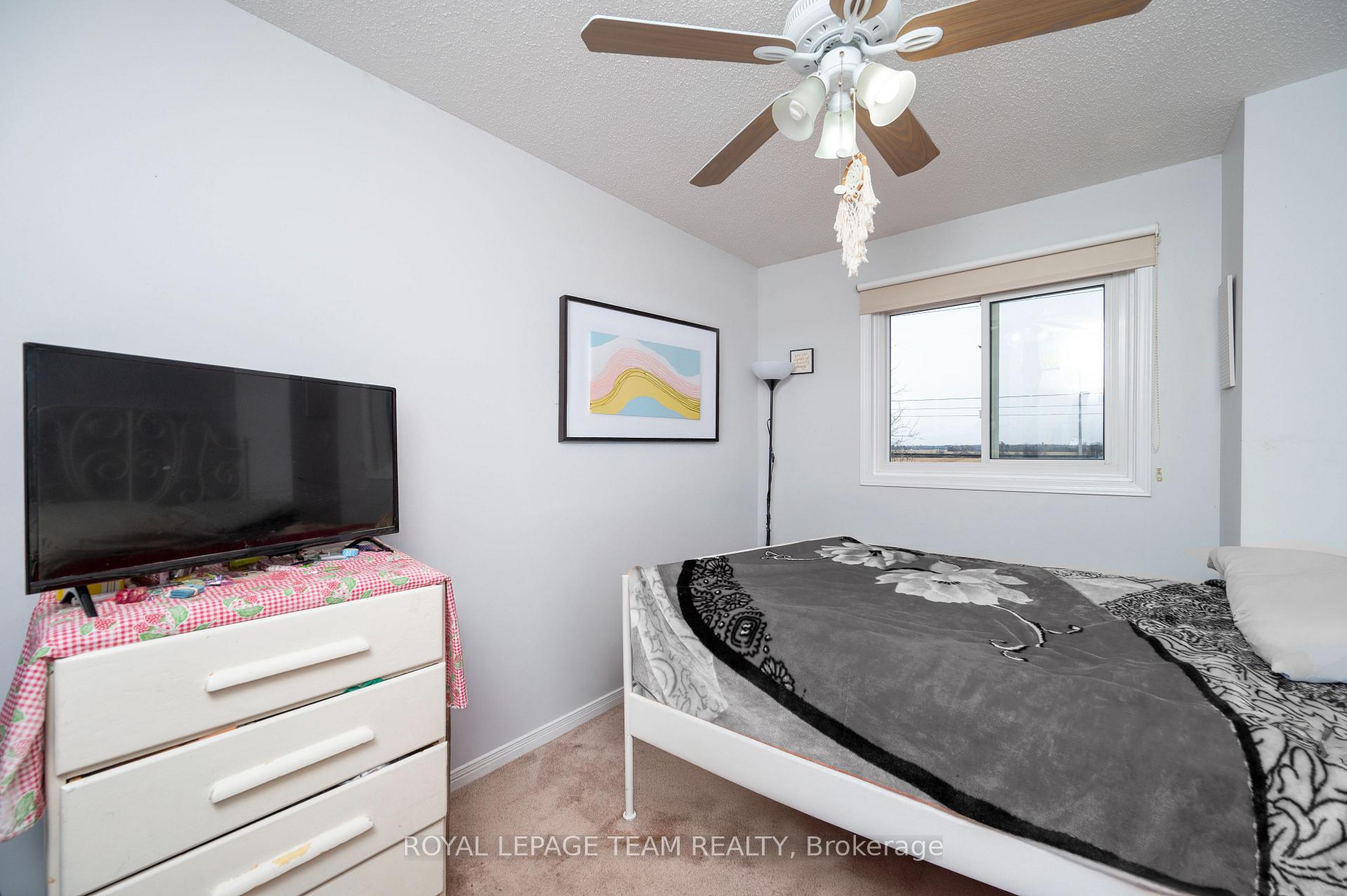 Photo 20 of 74 Royal Field Crescent, Ottawa, Barrhaven - Longfields — HOMEH