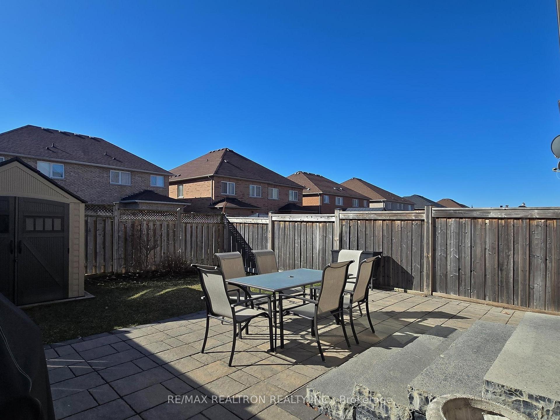 Photo 45 of 53 Via Toscana, Vaughan, Vellore Village — HOMEH