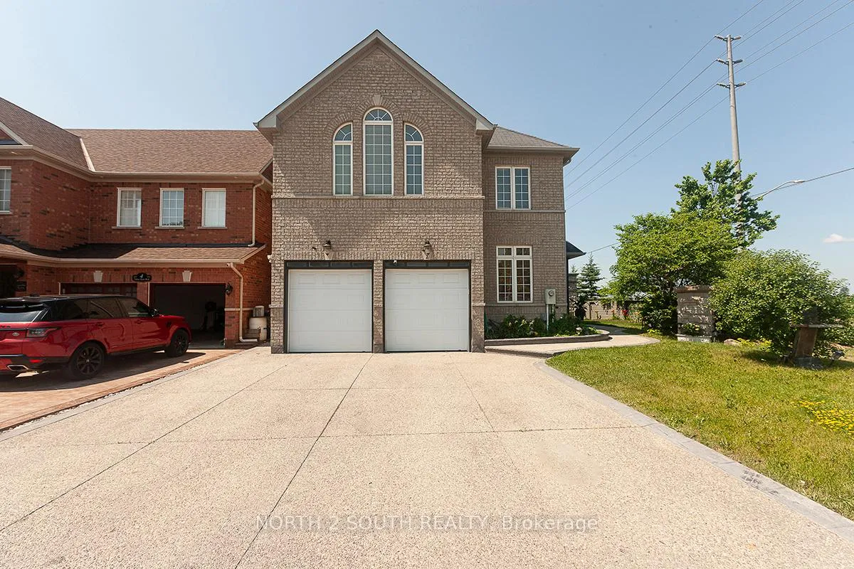 Front of 2 Yellow Avens Boulevard