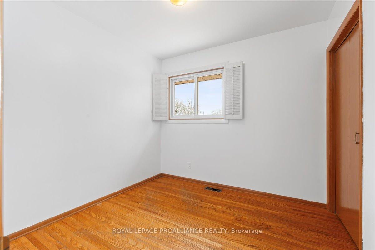 Photo 16 of 28 Glendale Road, Belleville, Belleville Ward — HOMEH